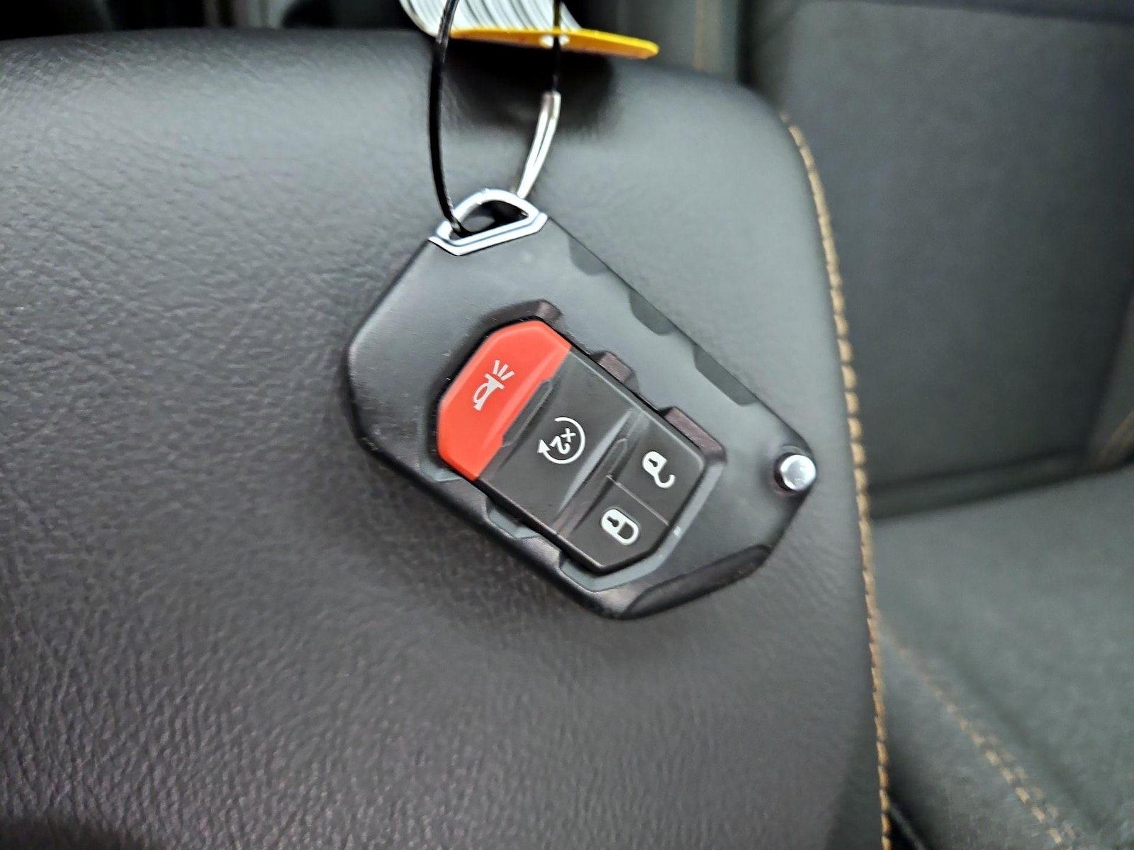 2026 Jeep Wrangler 4-Door Sahara - Photo 24
