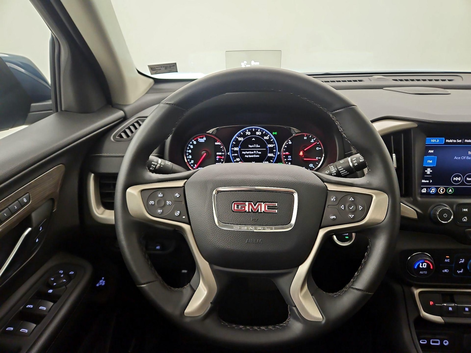 2024 GMC Terrain Denali - Photo 11