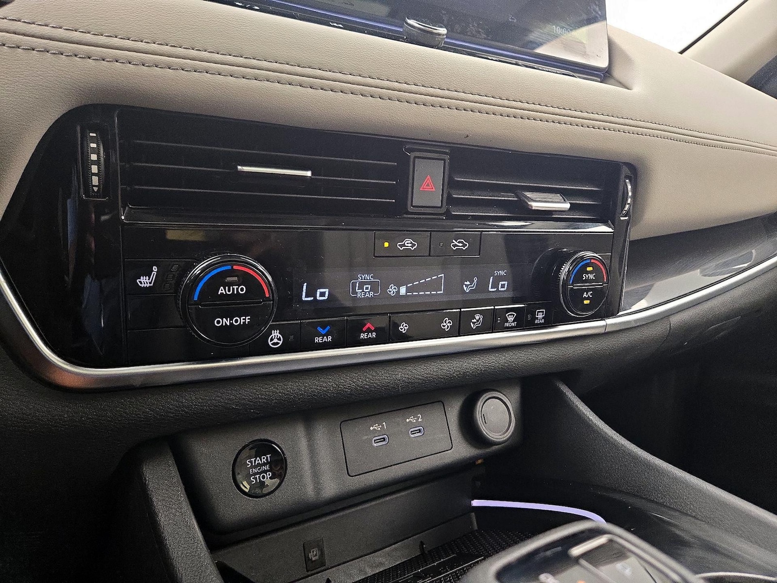 2025 Nissan Rogue SL - Photo 17