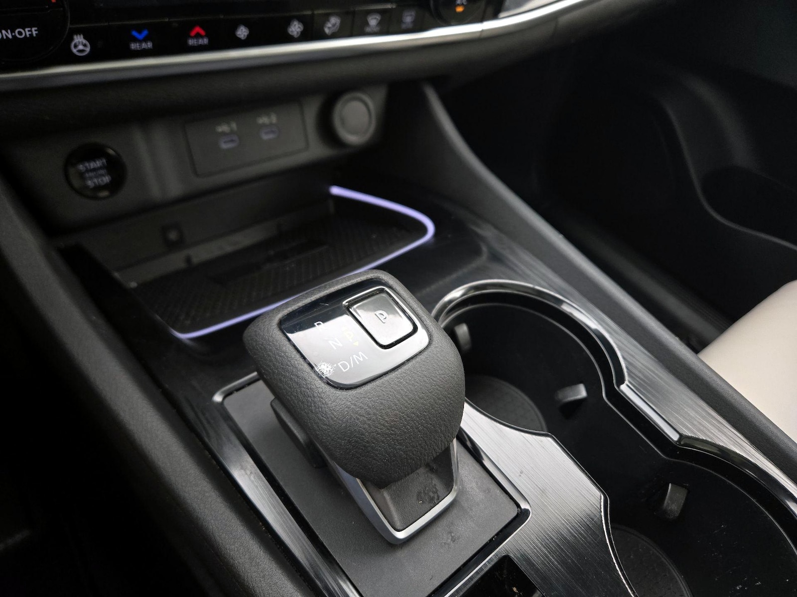 2025 Nissan Rogue SL - Photo 18