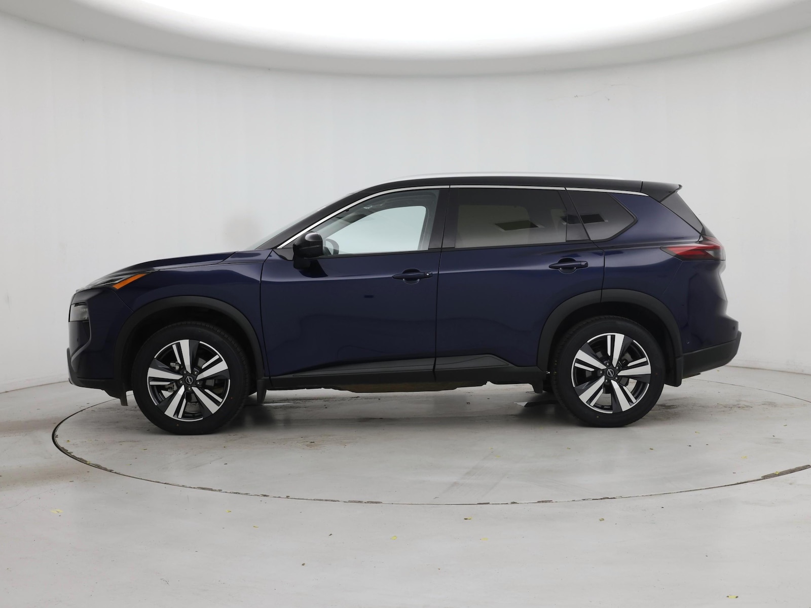 2025 Nissan Rogue SL - Photo 4