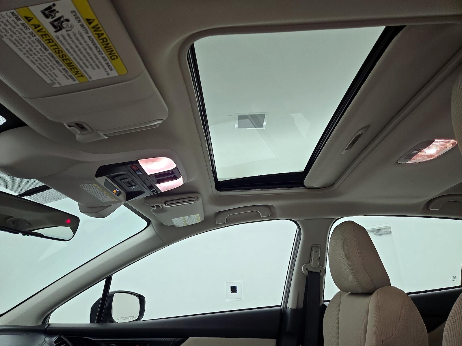 Sunroof(s) & Overhead Airbags