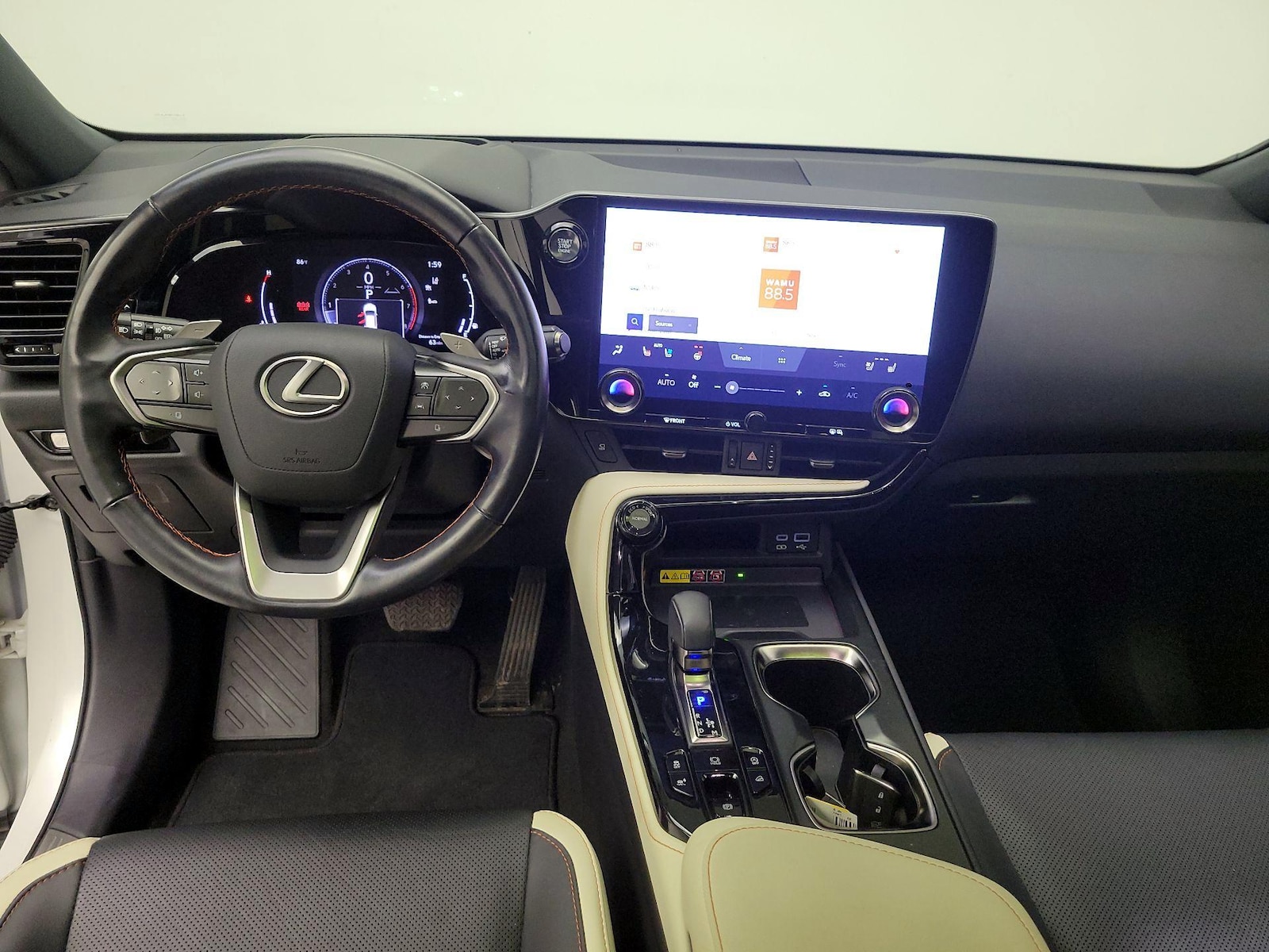 Apple CarPlay® & Android Auto™