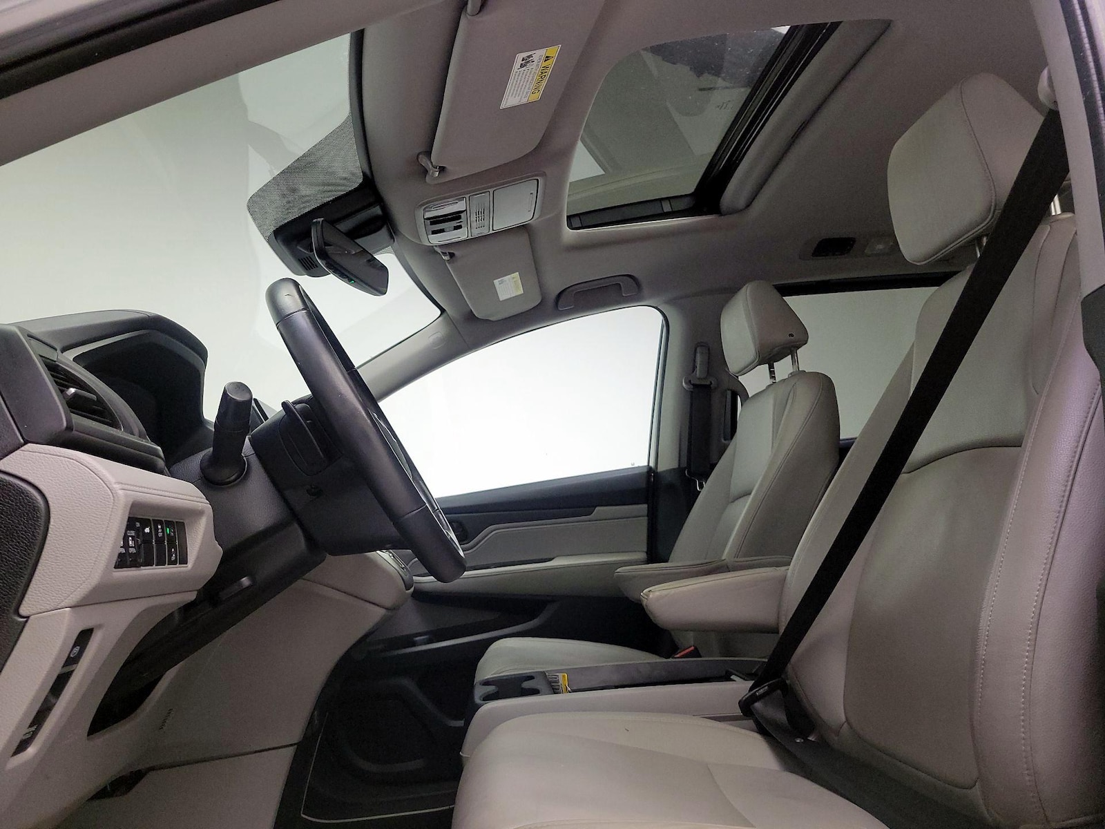 Sunroof(s) & Overhead Airbags
