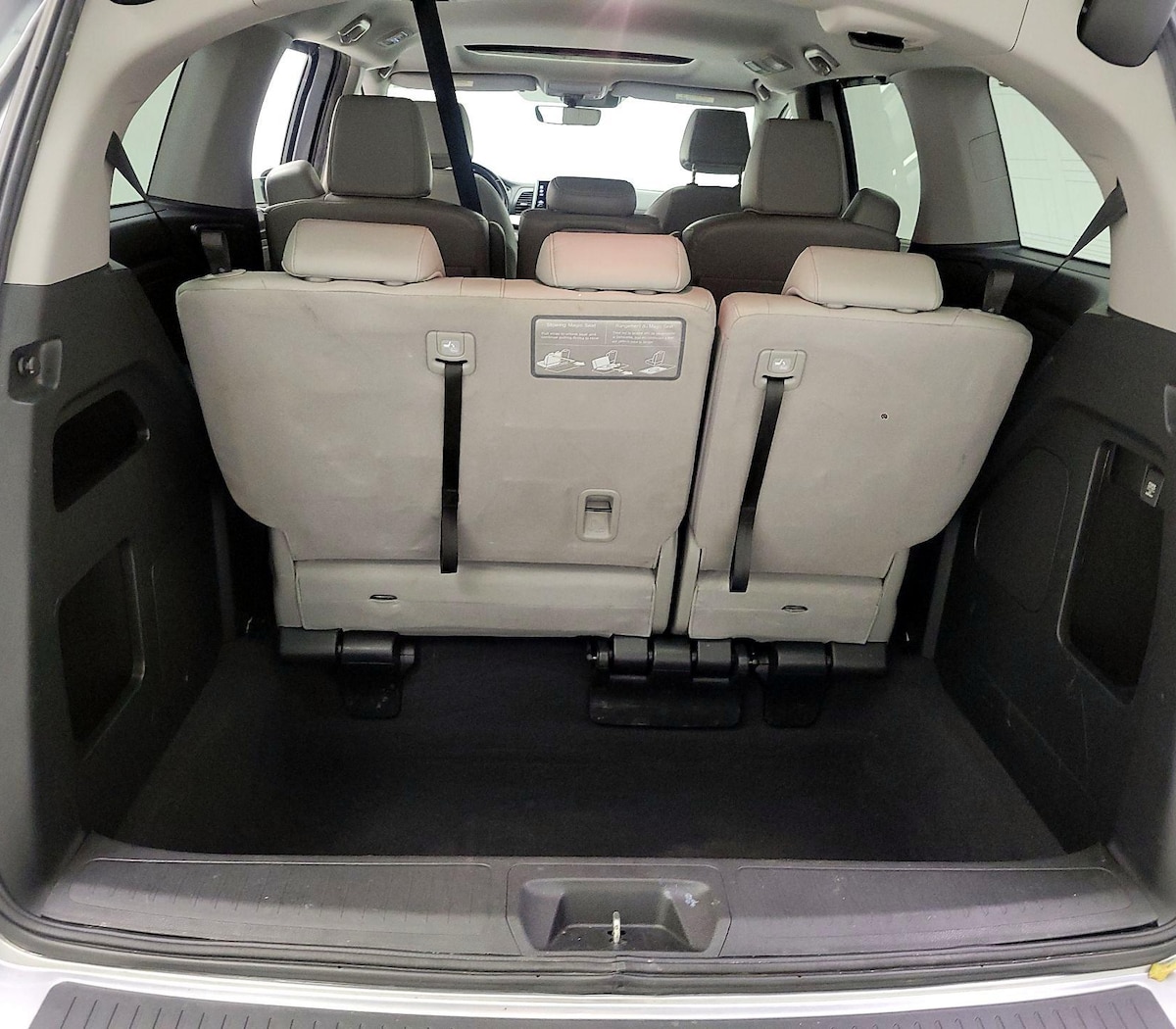 Trunk/Cargo (Seats Up)