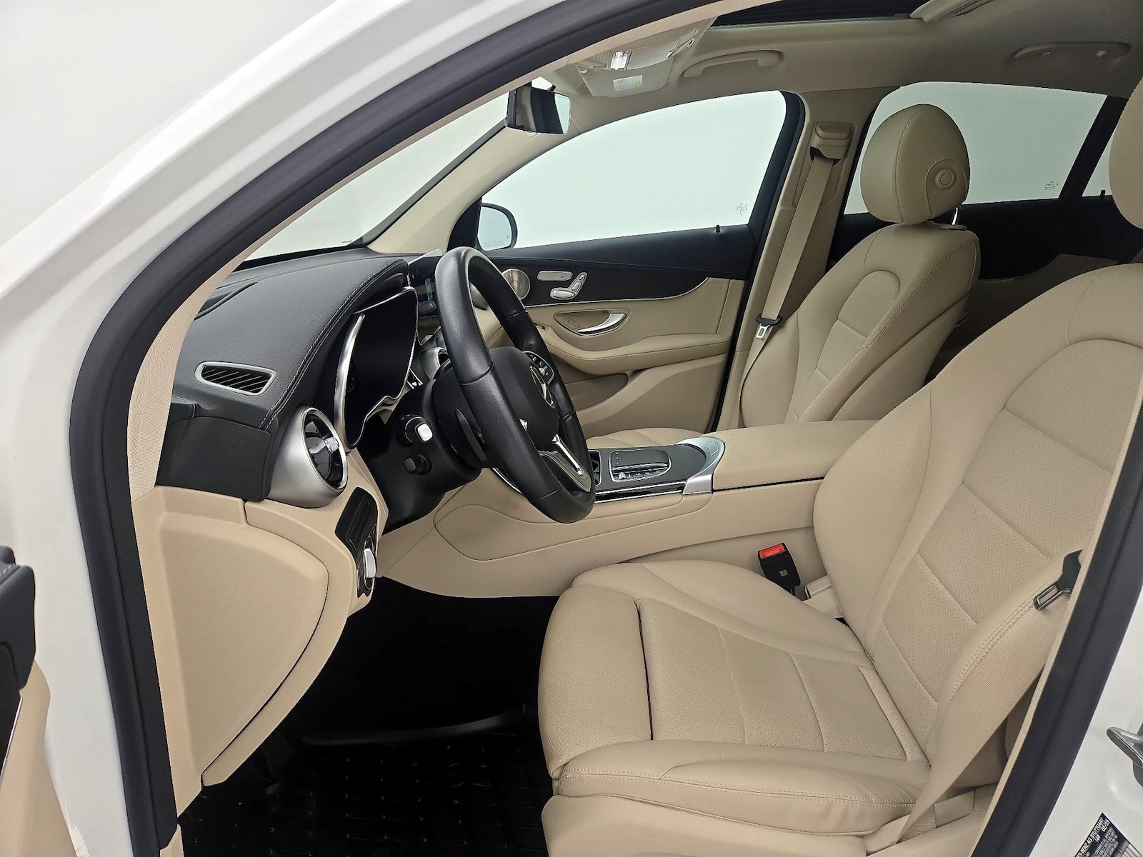 2023 Mercedes-Benz GLC Coupe GLC300 - Photo 12