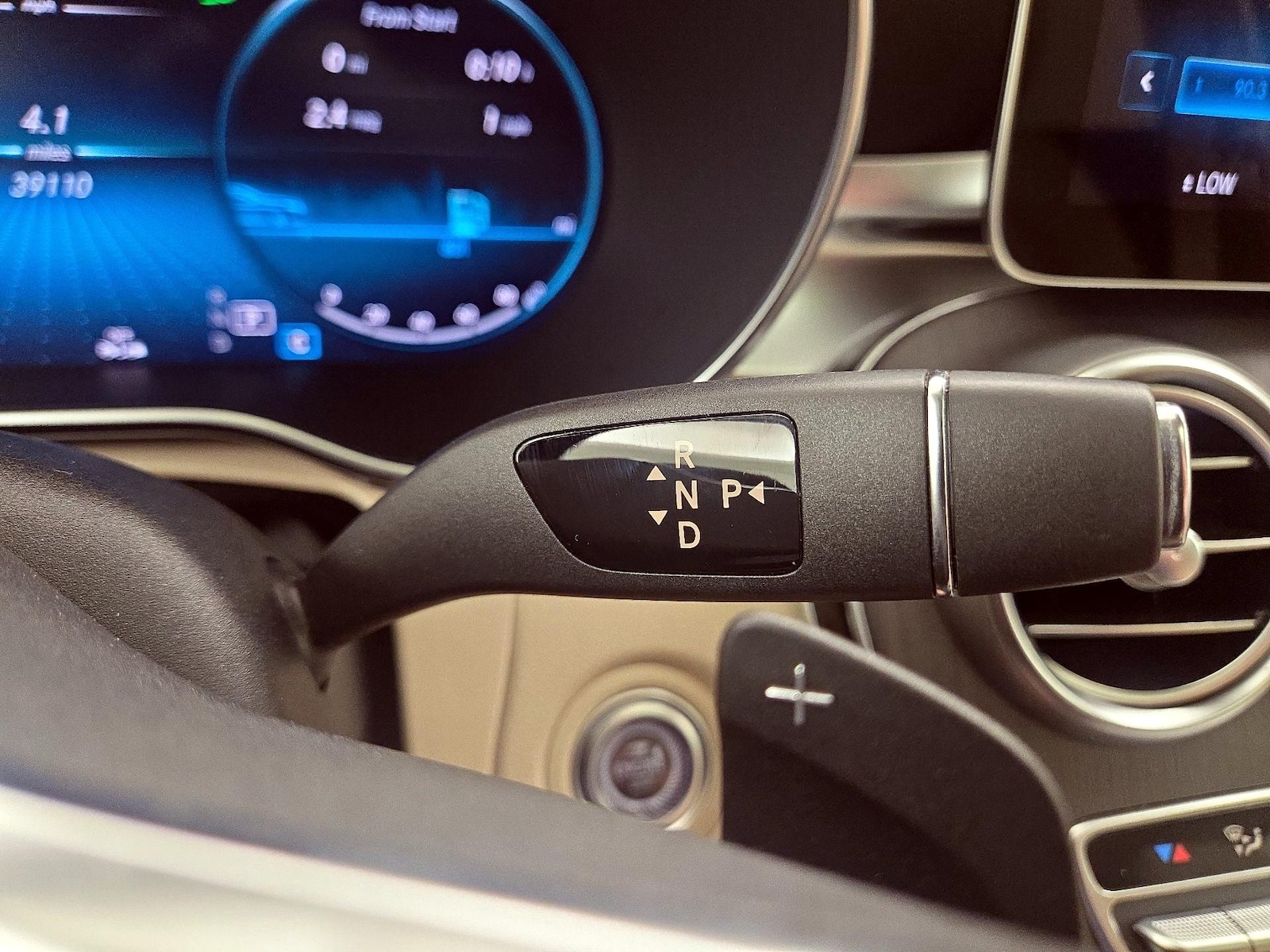 2023 Mercedes-Benz GLC Coupe GLC300 - Photo 19