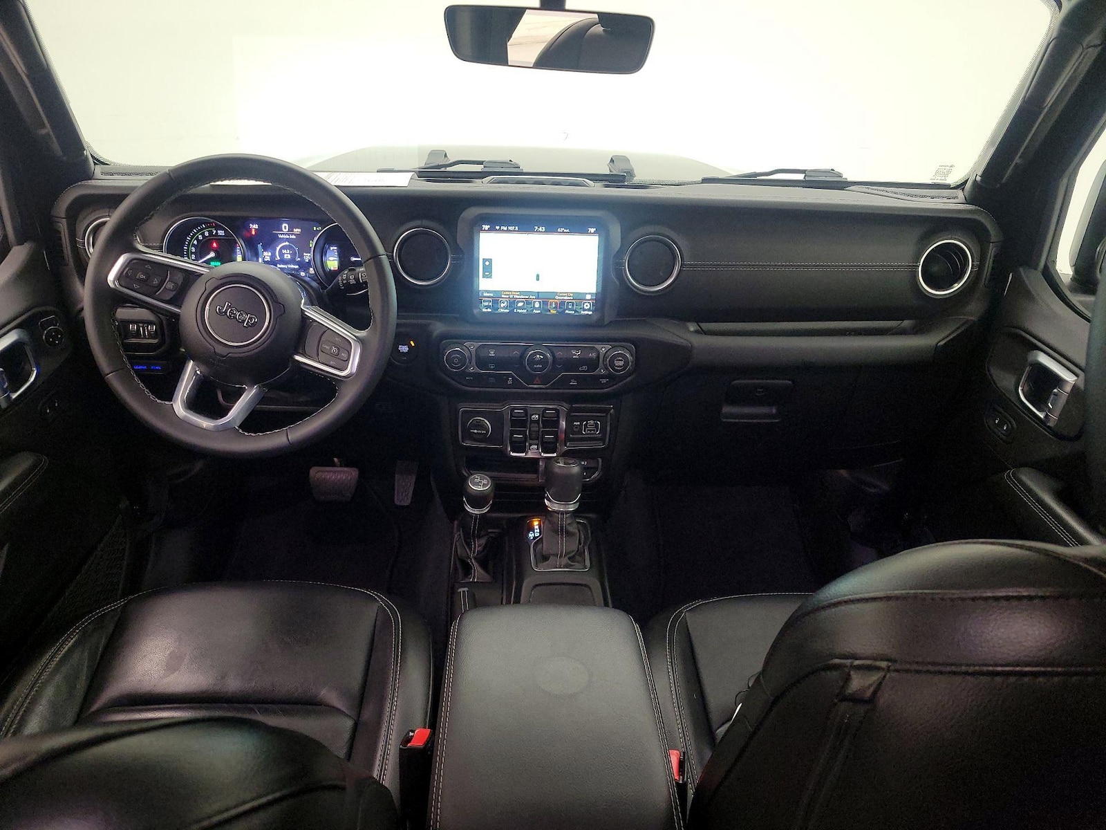 Apple CarPlay® & Android Auto™