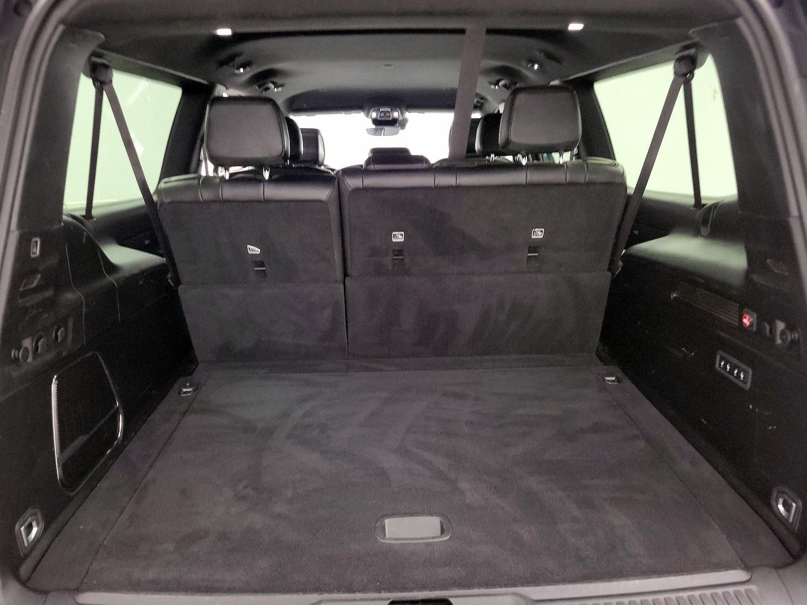 2024 Jeep Wagoneer L Series II - Photo 23