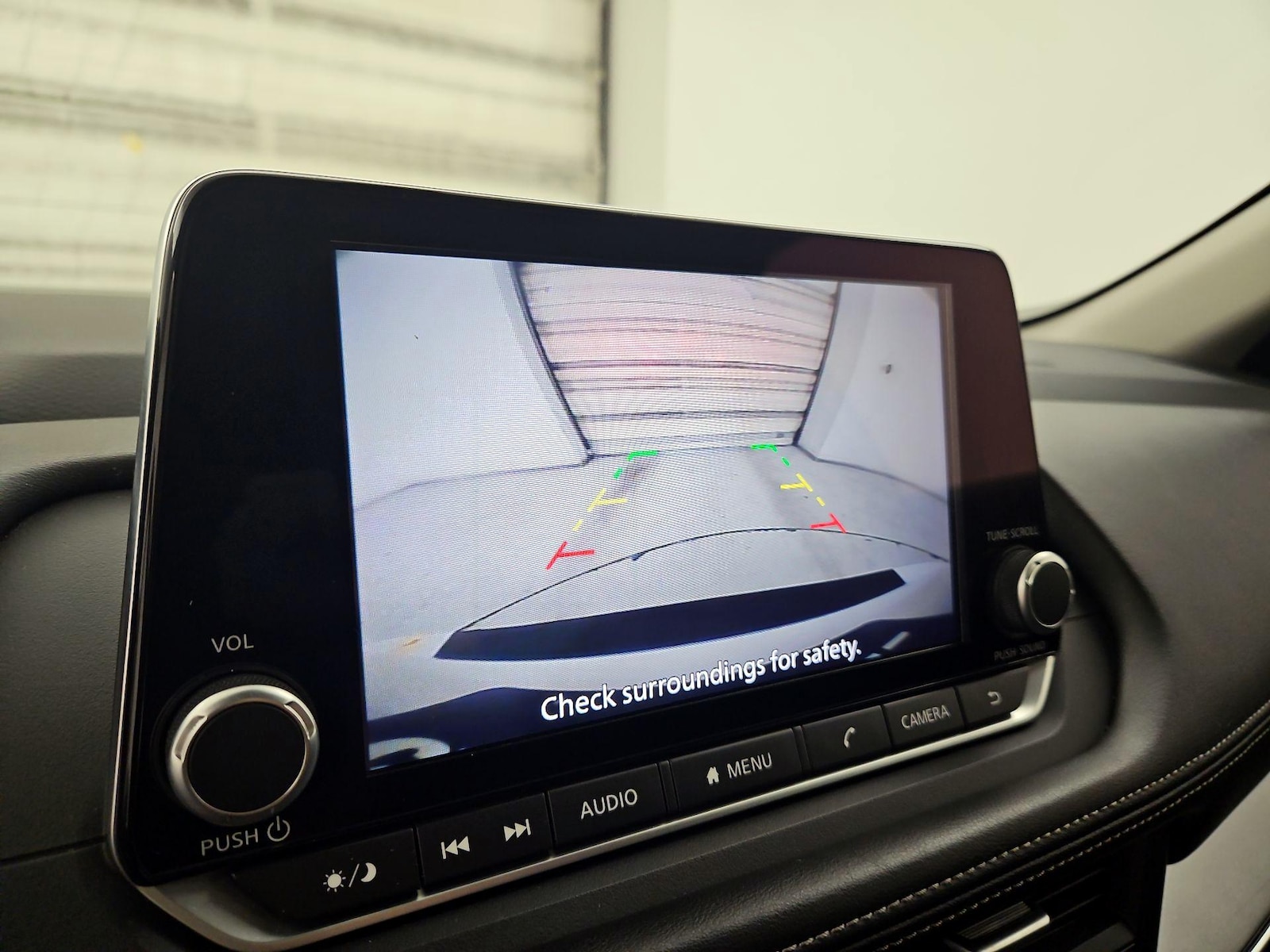 2025 Nissan Rogue SV - Photo 15