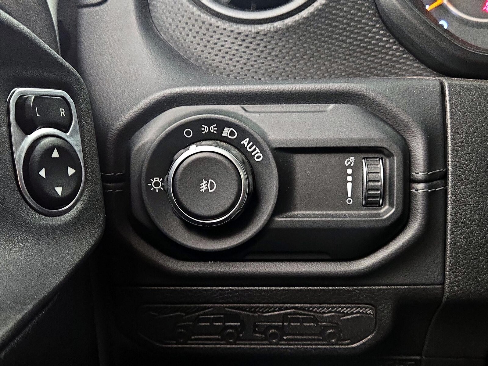 2025 Jeep Wrangler 4-Door Rubicon - Photo 14