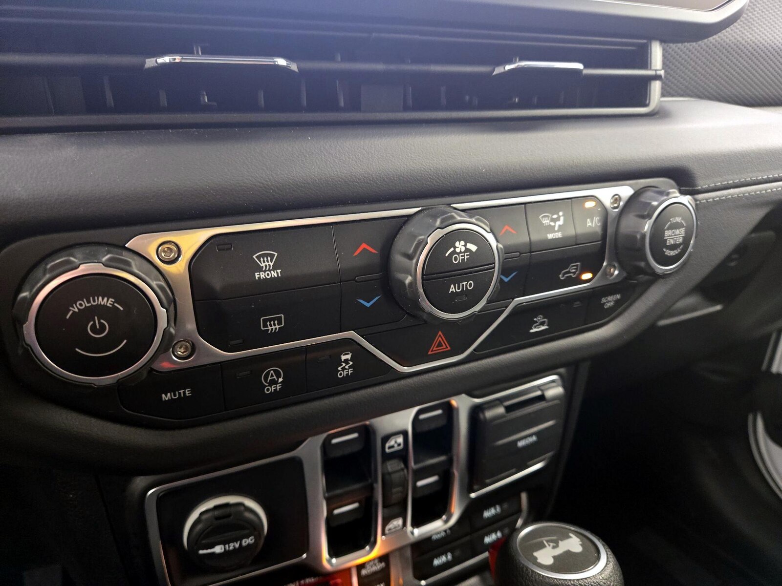 2025 Jeep Wrangler 4-Door Rubicon - Photo 17