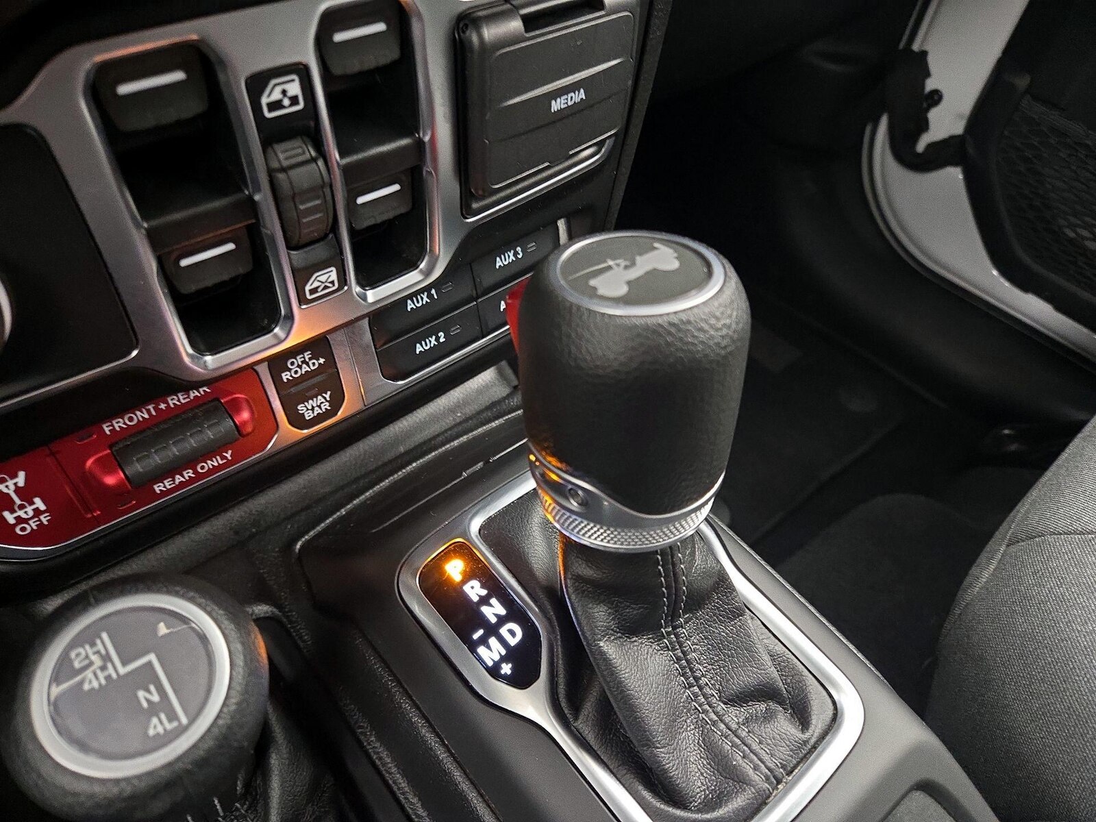 2025 Jeep Wrangler 4-Door Rubicon - Photo 18