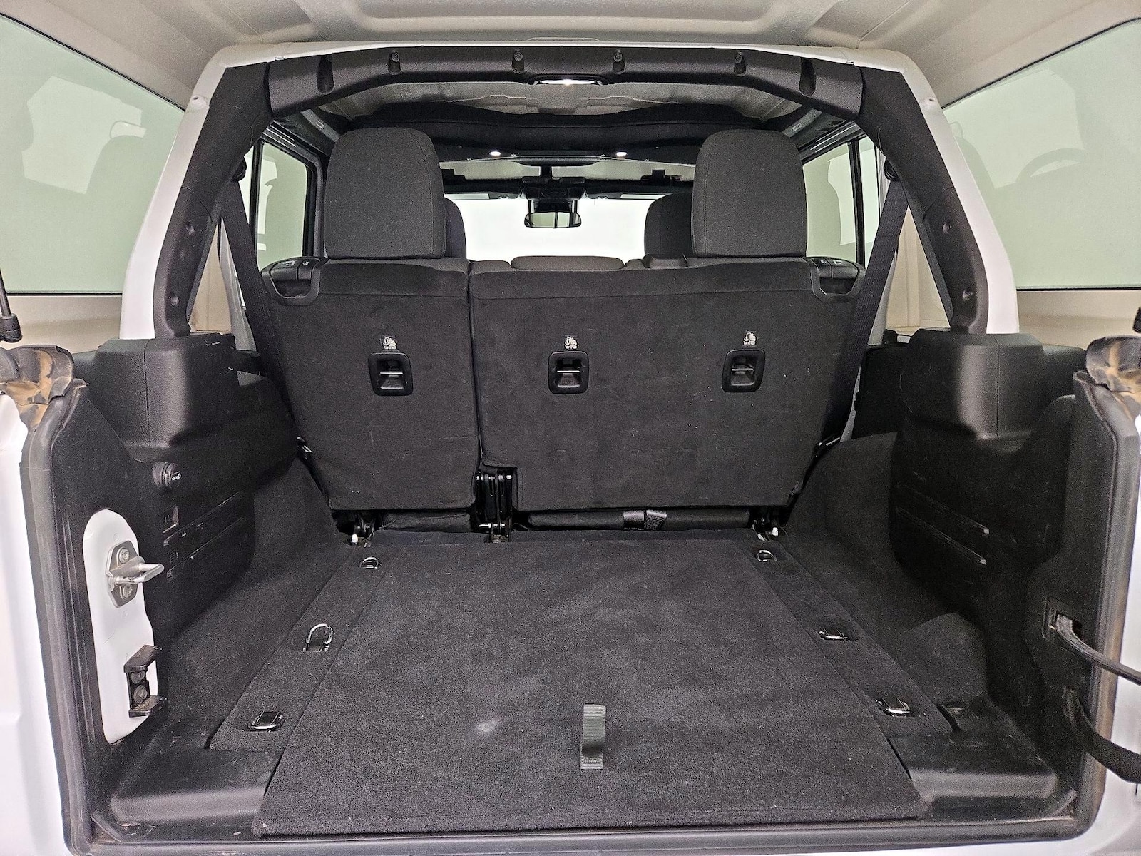 2025 Jeep Wrangler 4-Door Rubicon - Photo 20
