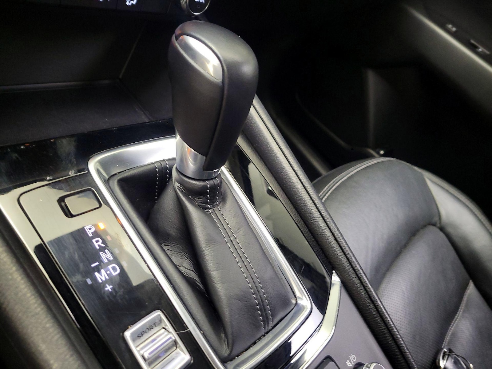 2025 Mazda CX-5 S Preferred package - Photo 18