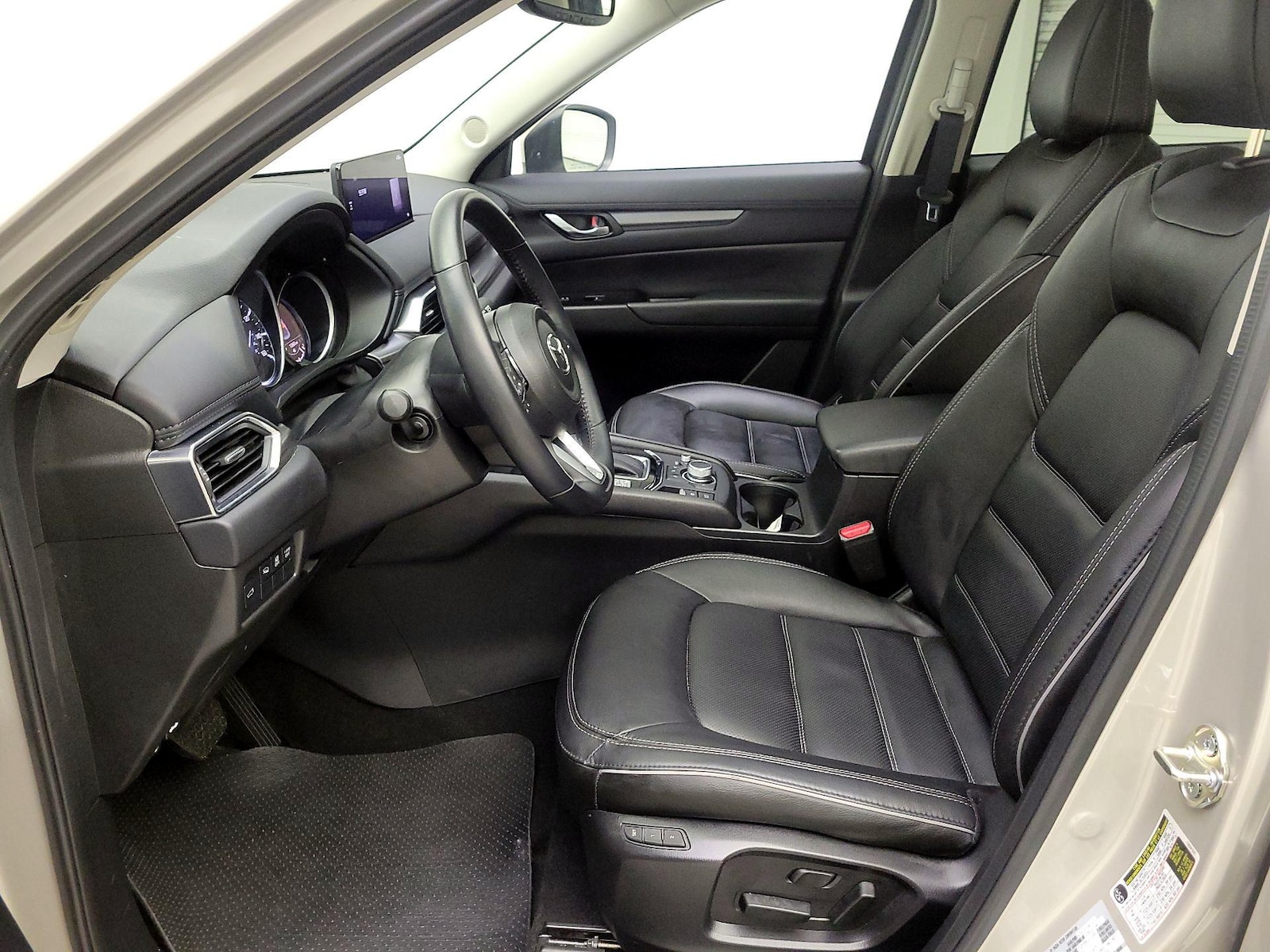 2025 Mazda CX-5 S Preferred package - Photo 12