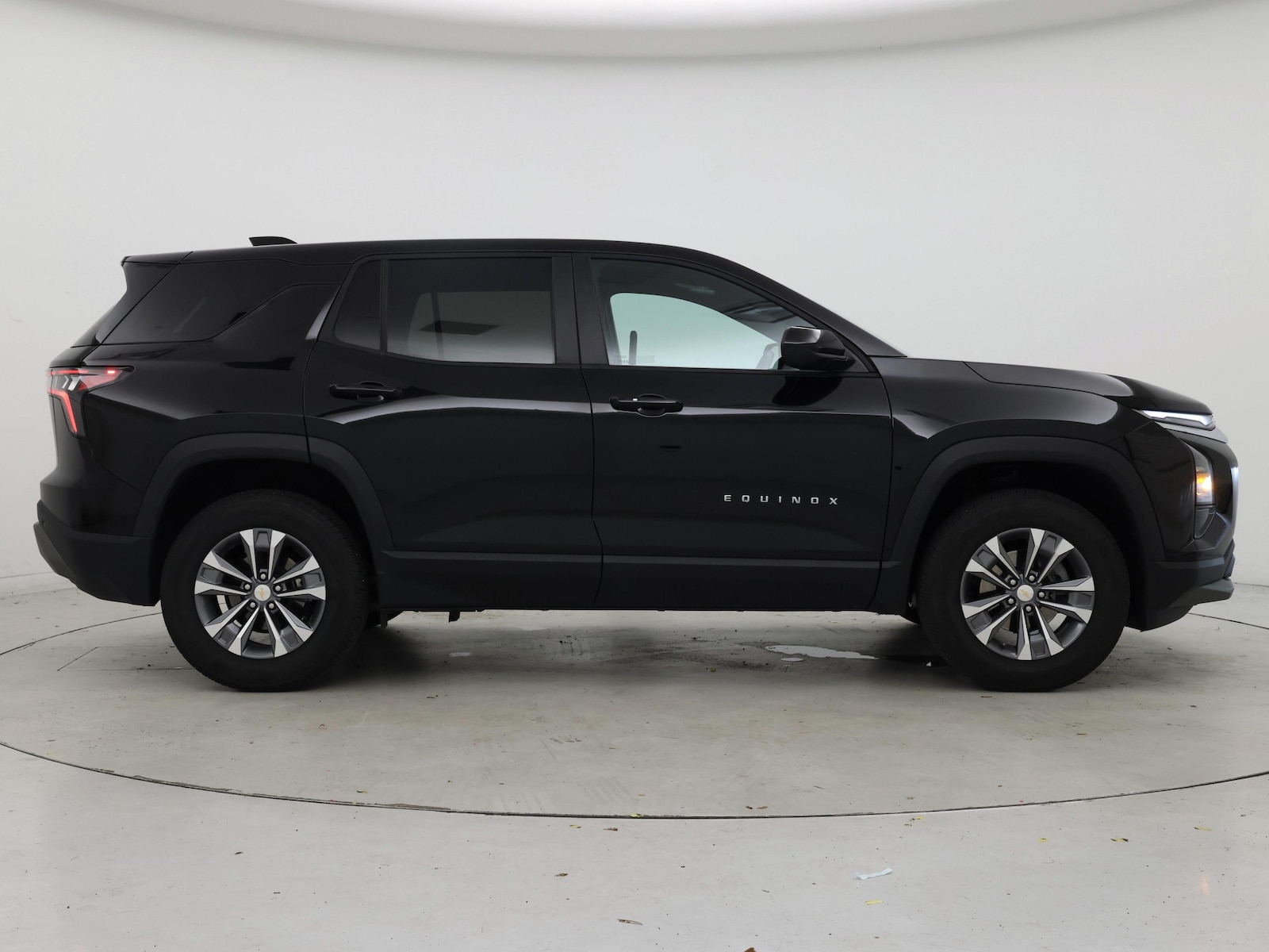 2026 Chevrolet Equinox LT - Photo 8