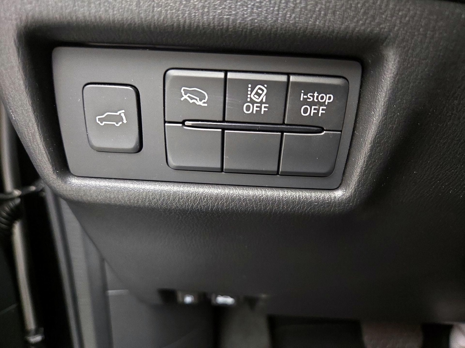 2025 Mazda CX-5 S Preferred package - Photo 14