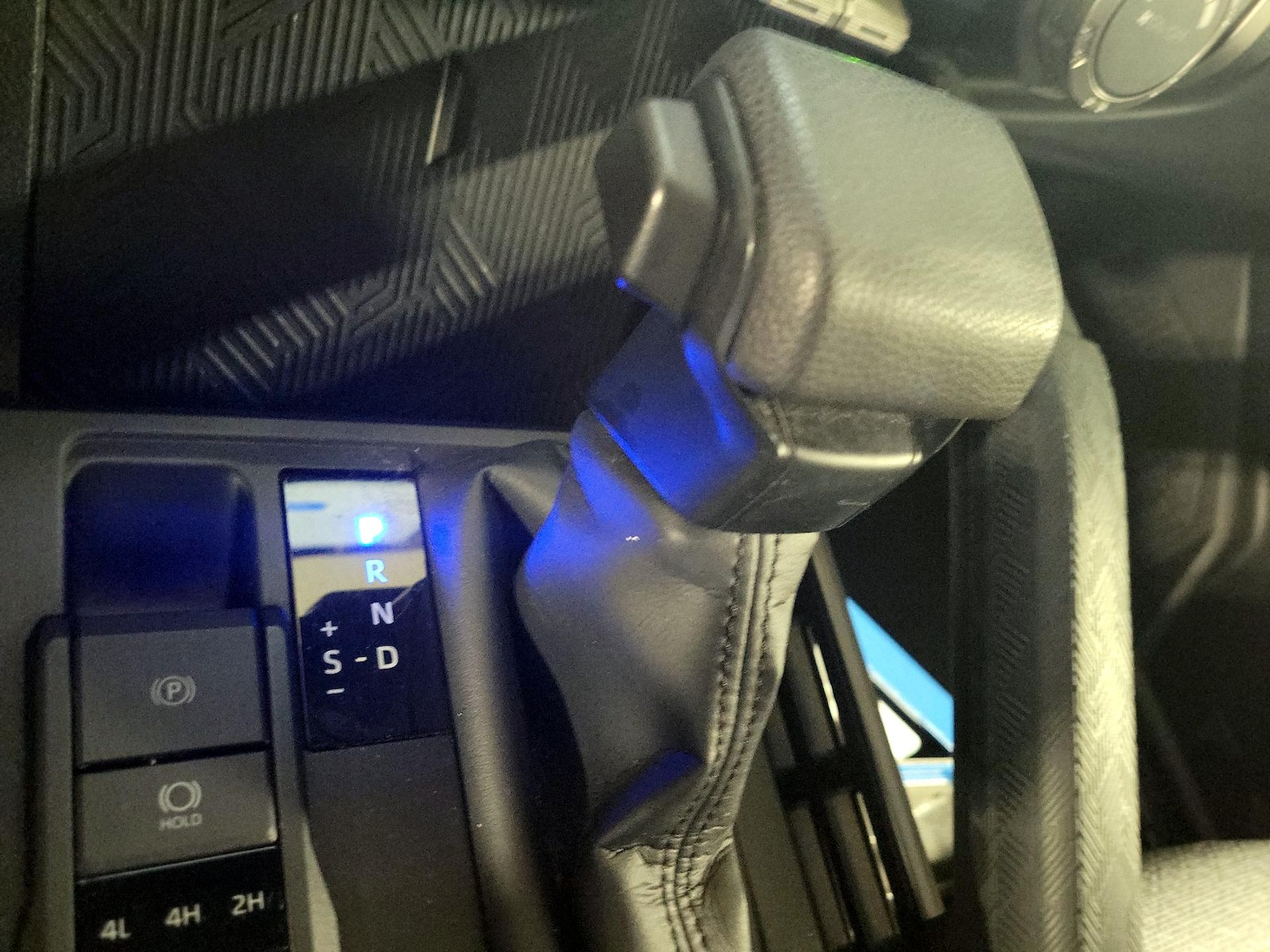 2025 Toyota 4Runner Limited - Photo 18
