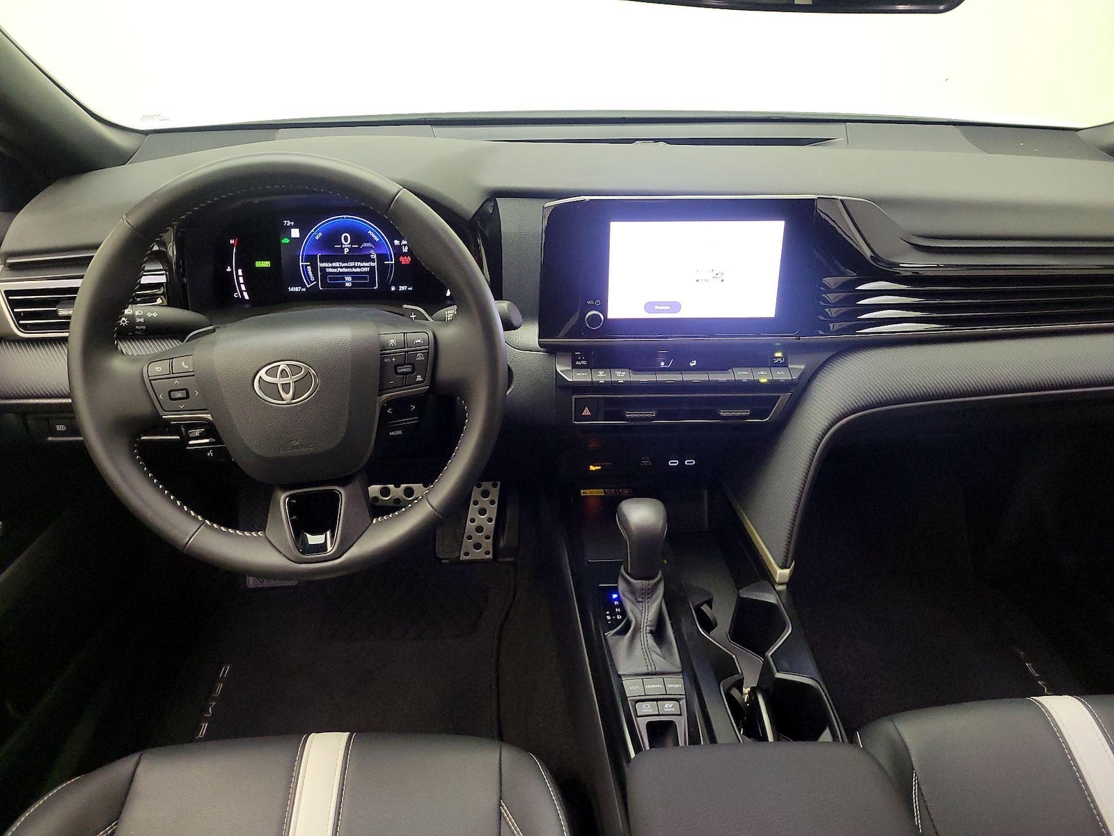 2026 Toyota Camry SE - Photo 10