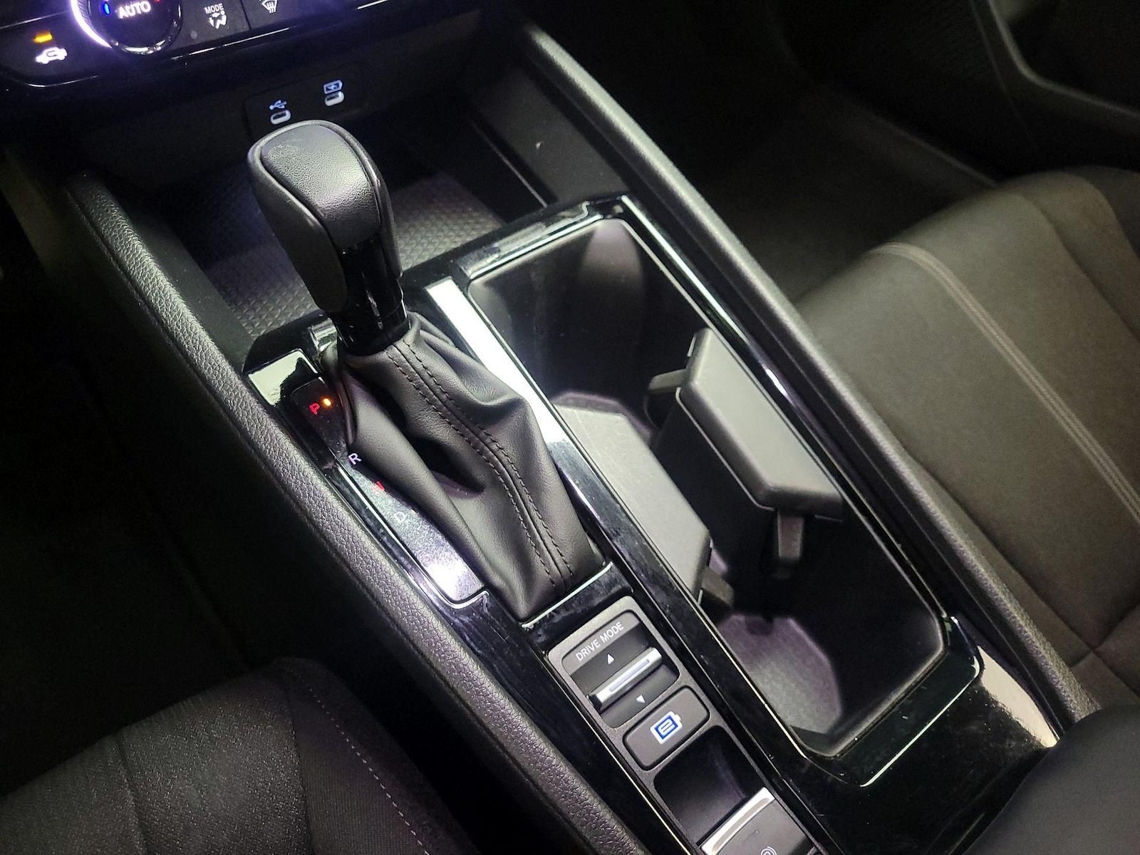 2024 Honda Accord Hybrid Sport - Photo 17