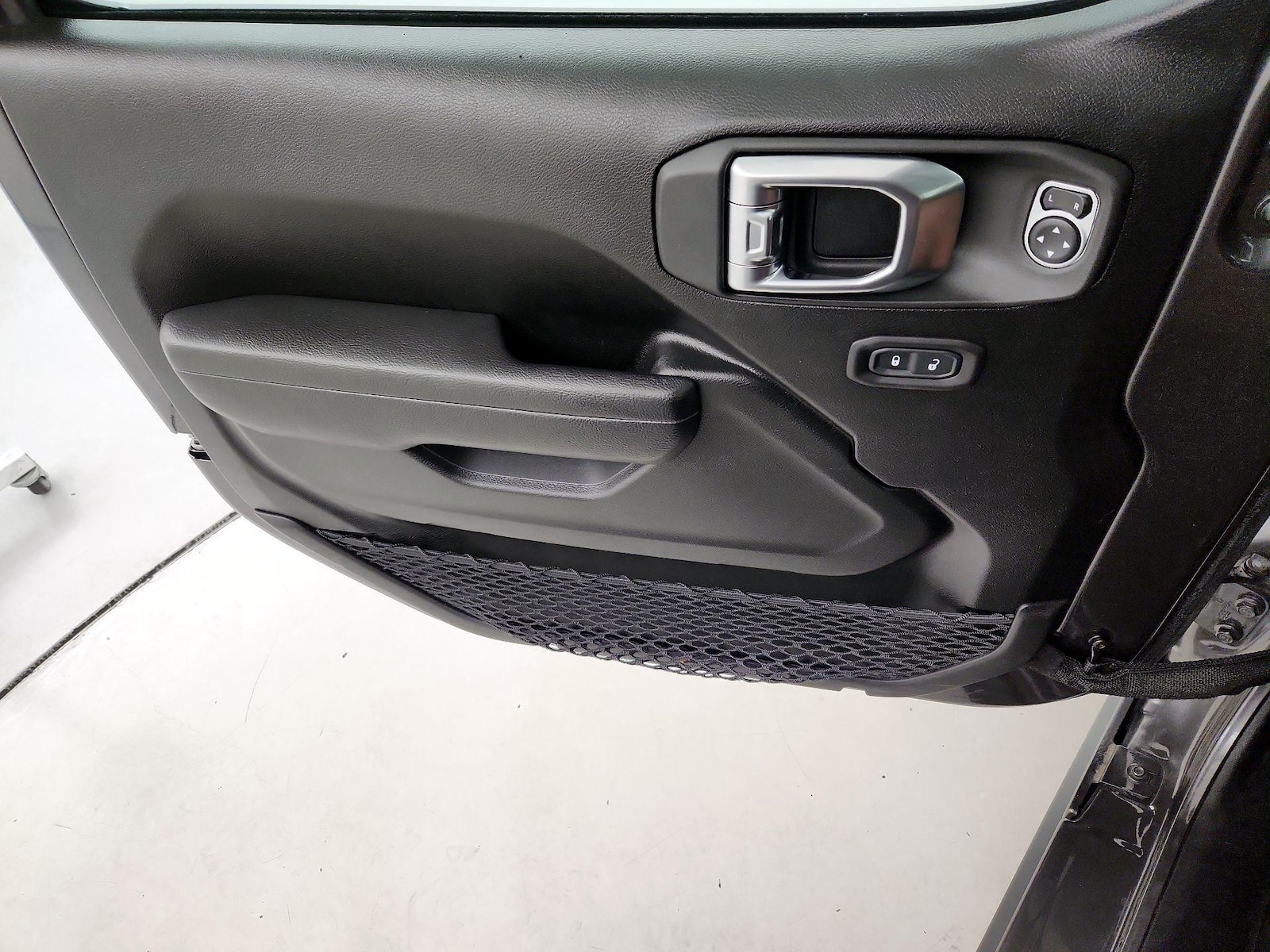 2023 Jeep Wrangler 4xe Willys 4XE - Photo 13