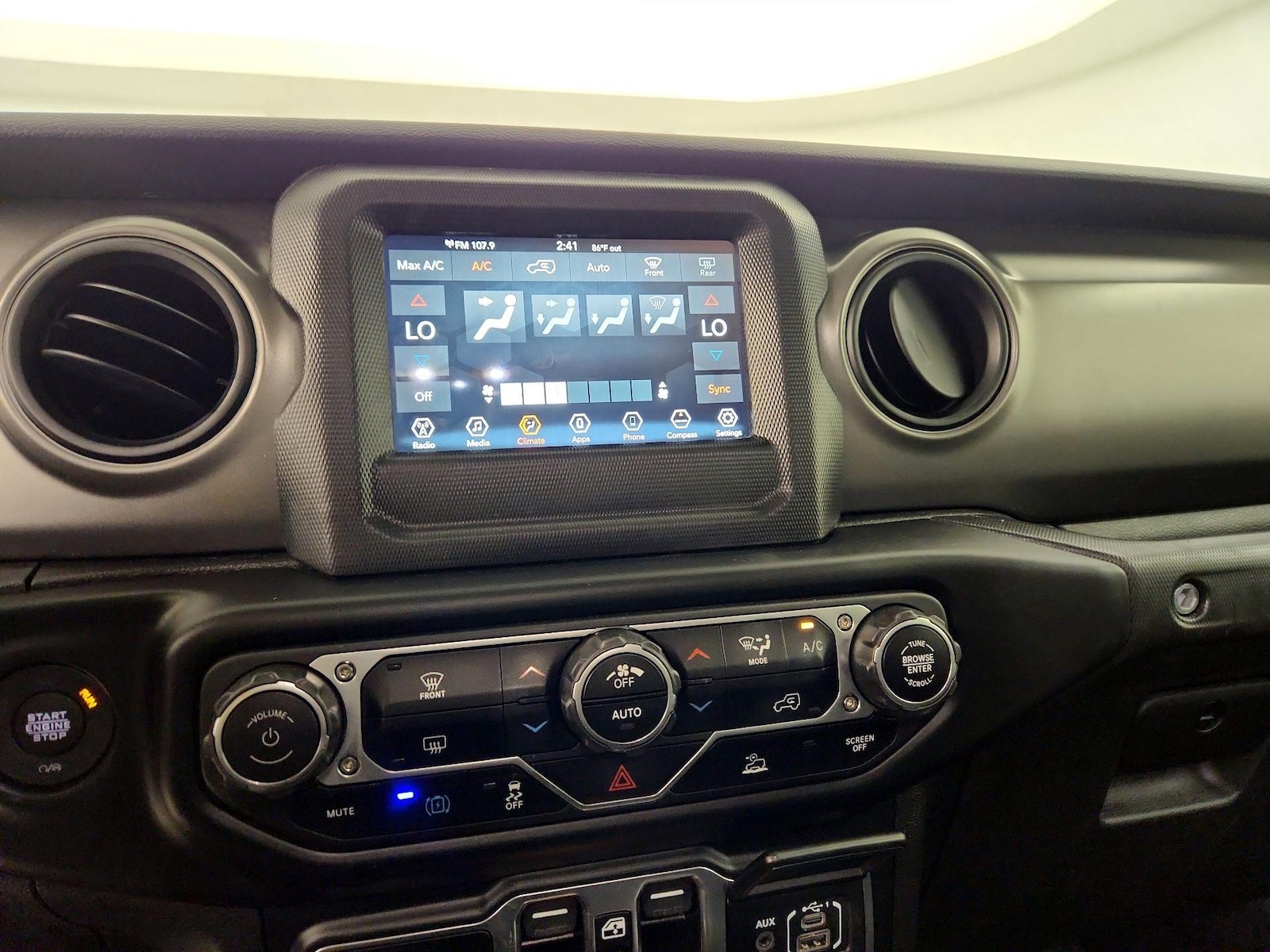 2023 Jeep Wrangler 4xe Willys 4XE - Photo 17