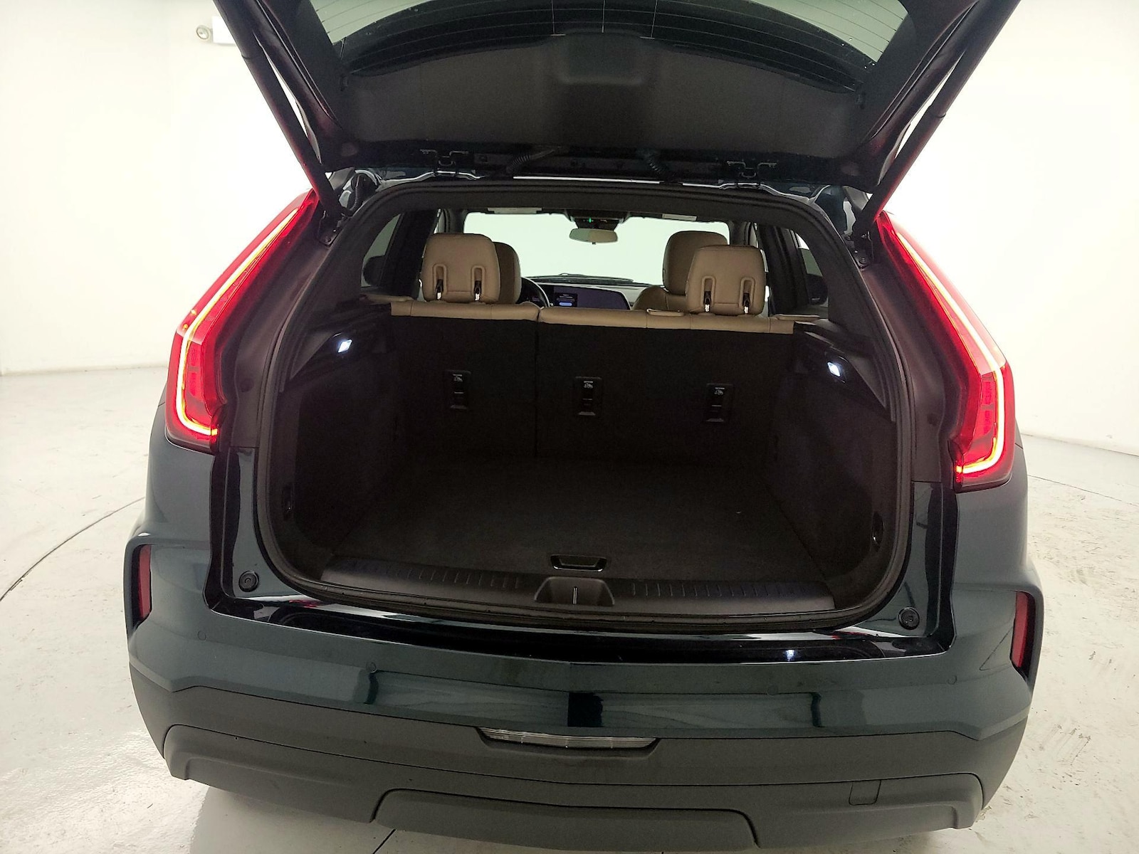 2024 Cadillac XT4 Luxury - Photo 23