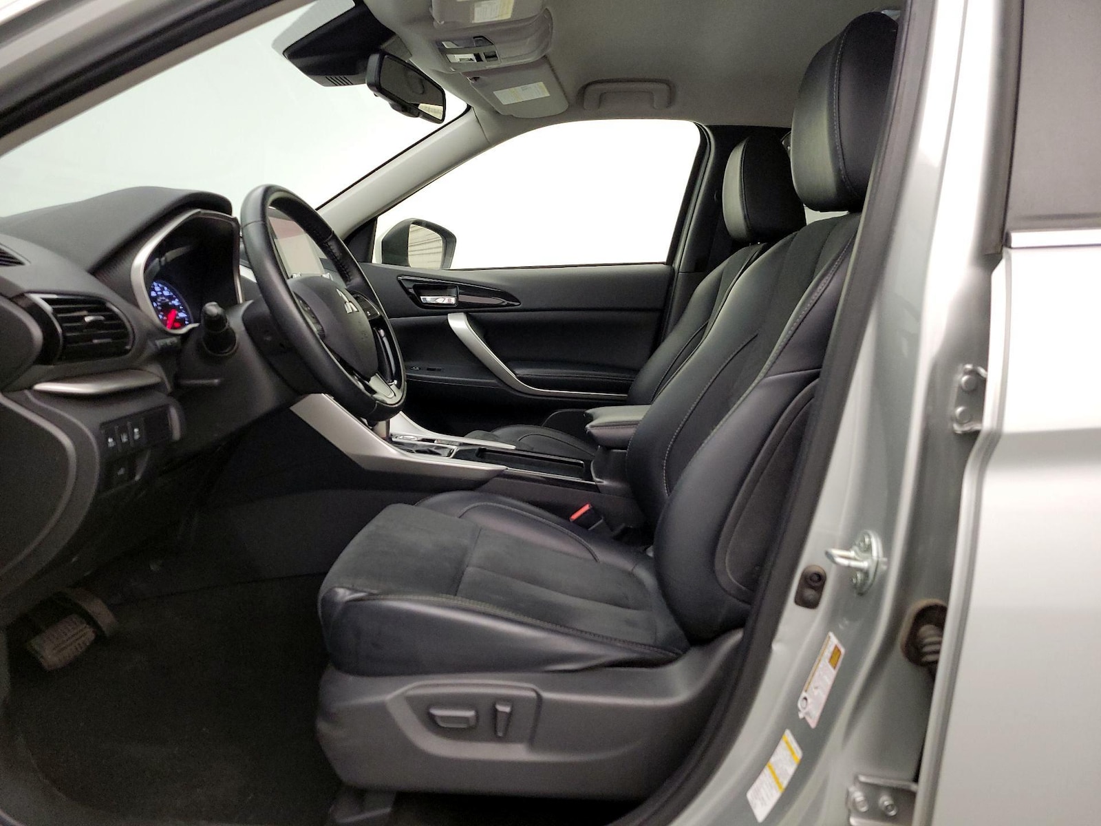 2024 Mitsubishi Eclipse Cross SE - Photo 12