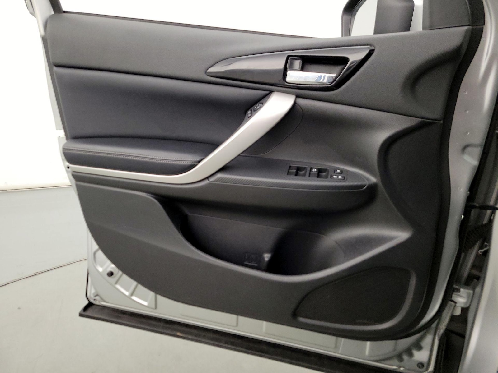 2024 Mitsubishi Eclipse Cross SE - Photo 13