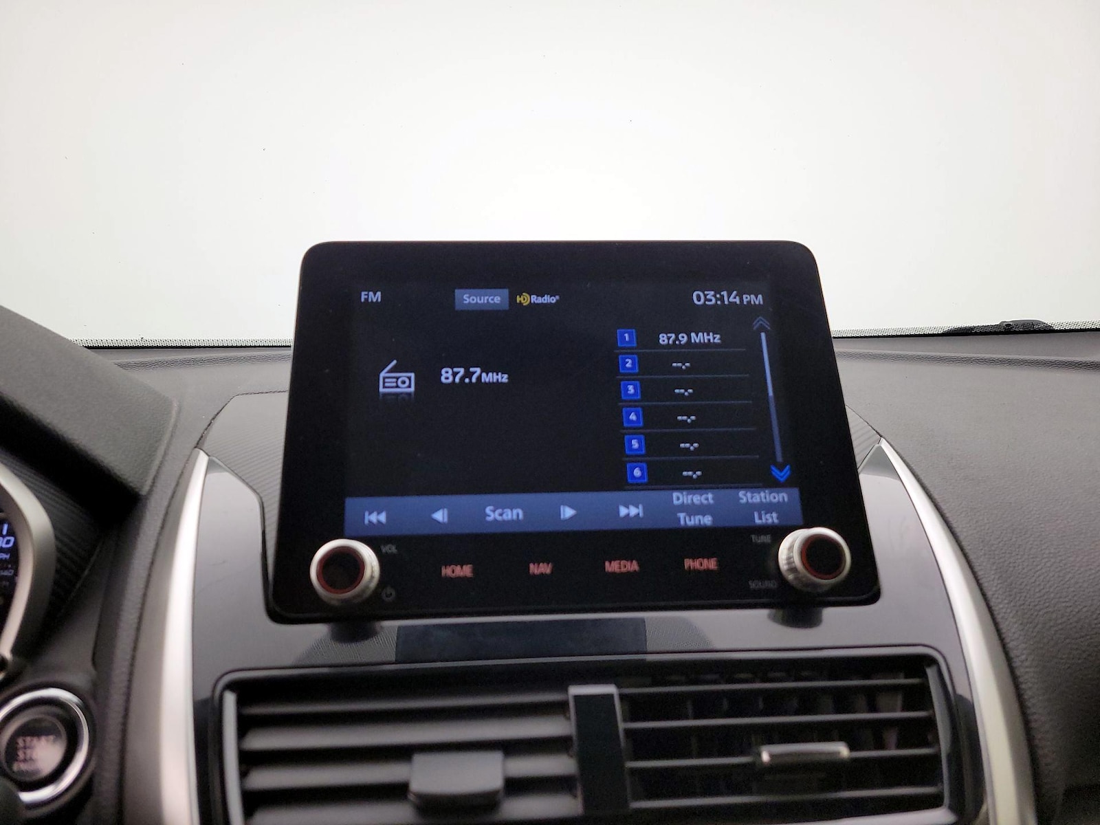 2024 Mitsubishi Eclipse Cross SE - Photo 17