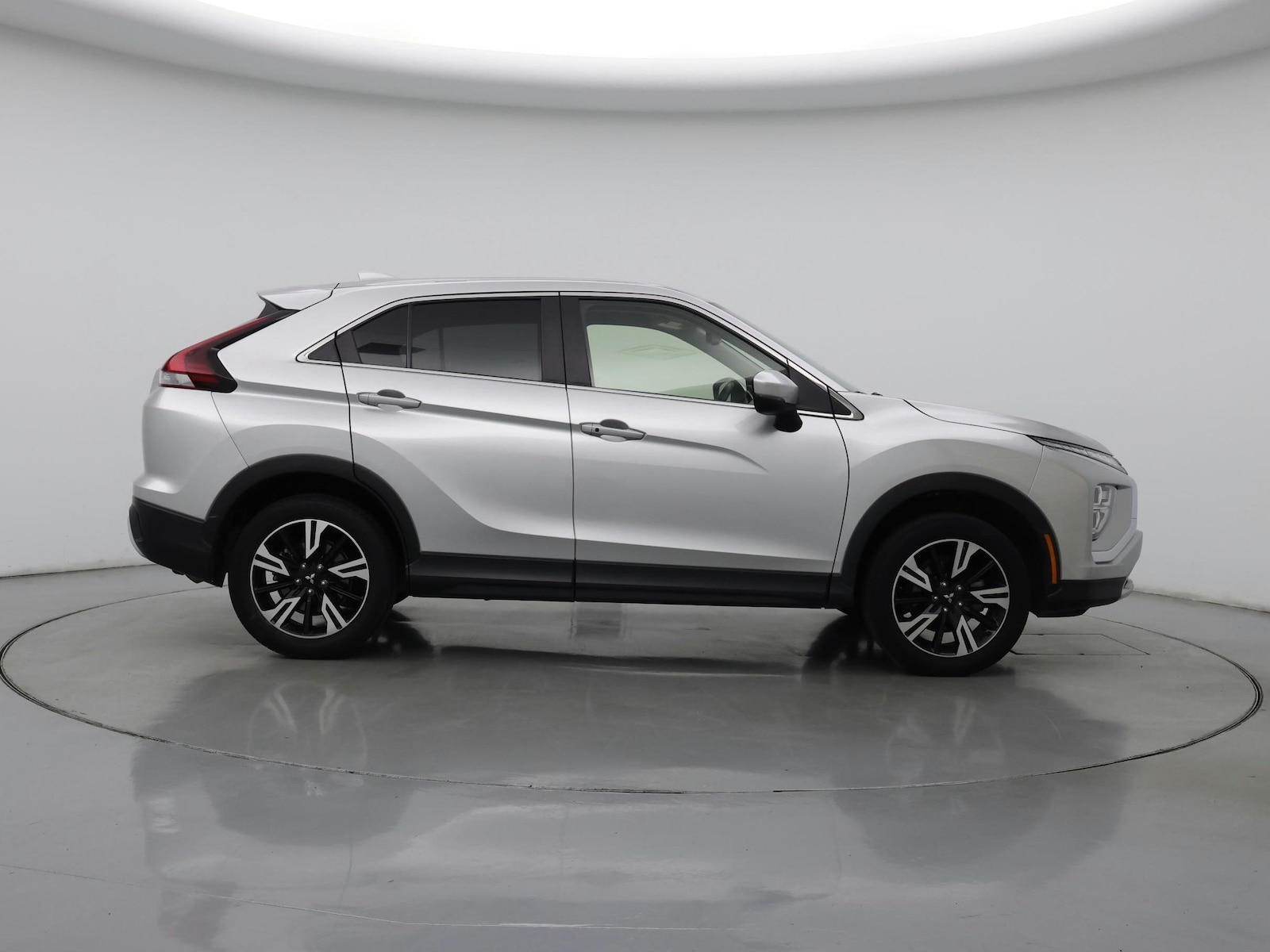 2024 Mitsubishi Eclipse Cross SE - Photo 8