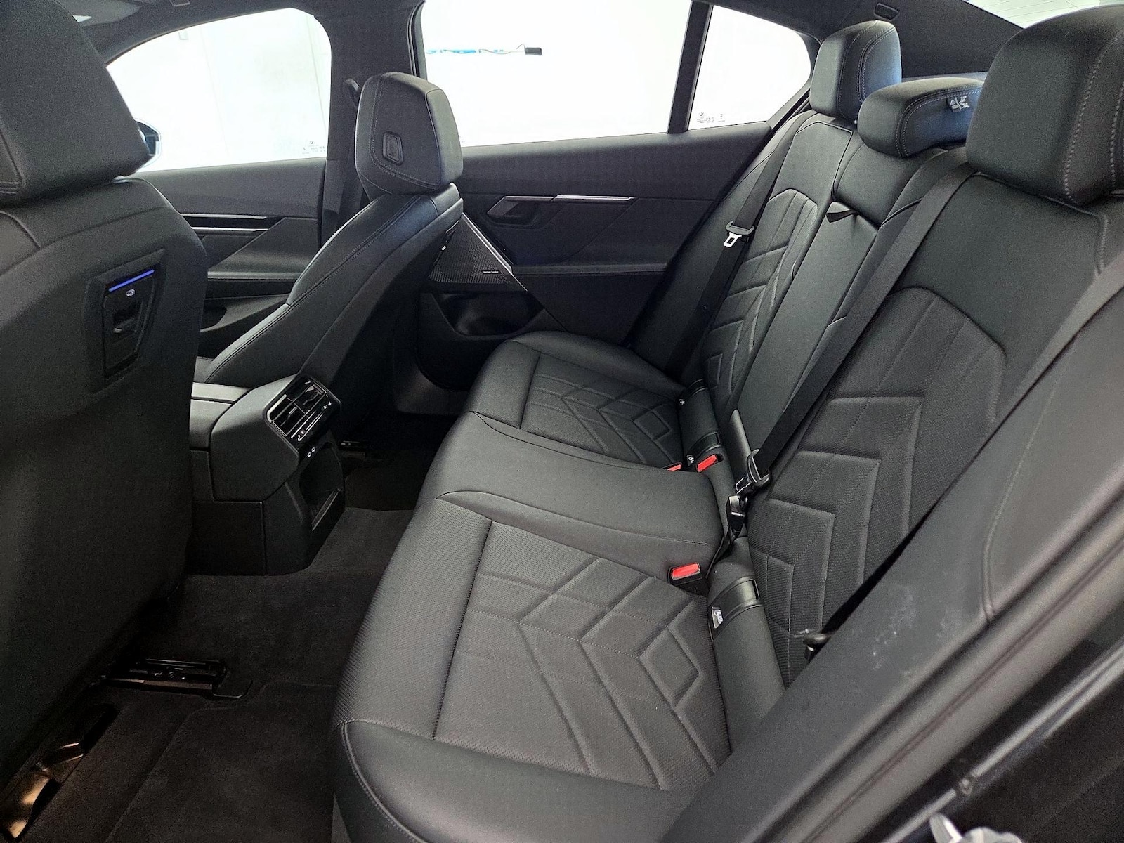 2026 BMW 5 Series 530i - Photo 20
