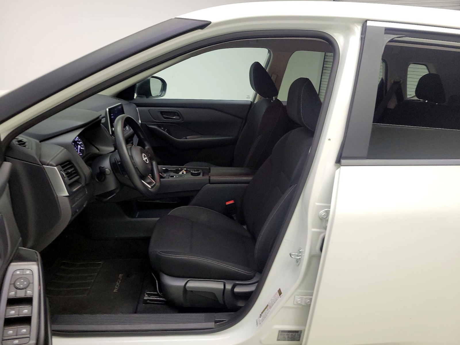 2024 Nissan Rogue S - Photo 12