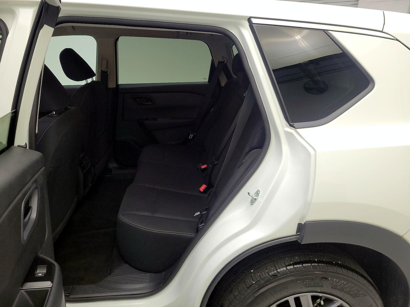 2024 Nissan Rogue S - Photo 19