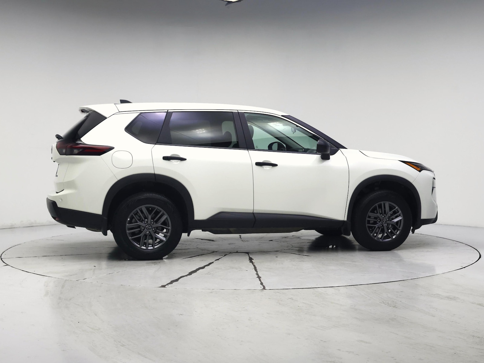 2024 Nissan Rogue S - Photo 8