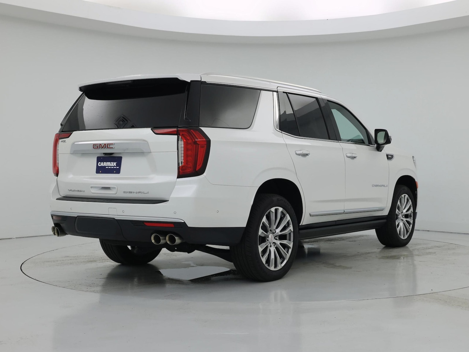 2023 GMC Yukon Denali - Photo 9