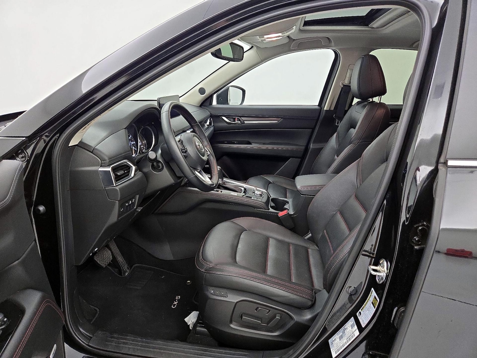 2025 Mazda CX-5 S Carbon Edition - Photo 12