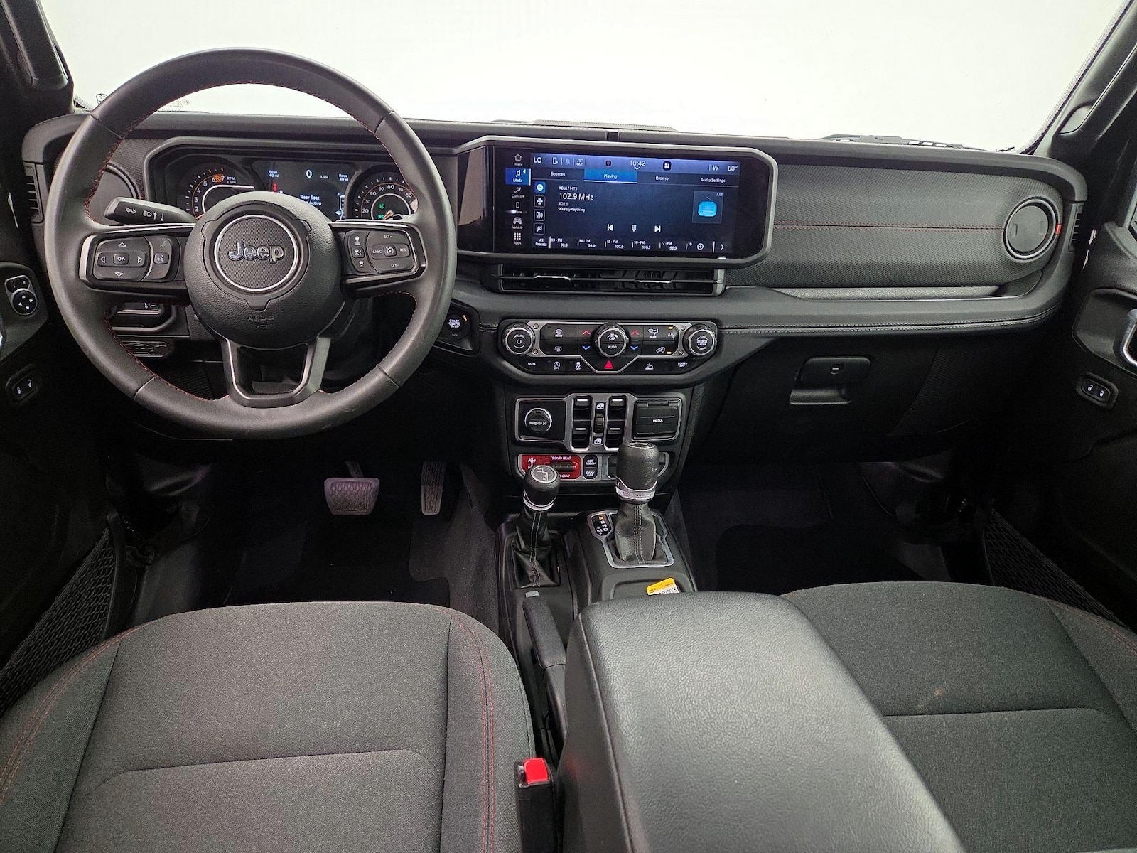 Apple CarPlay® & Android Auto™