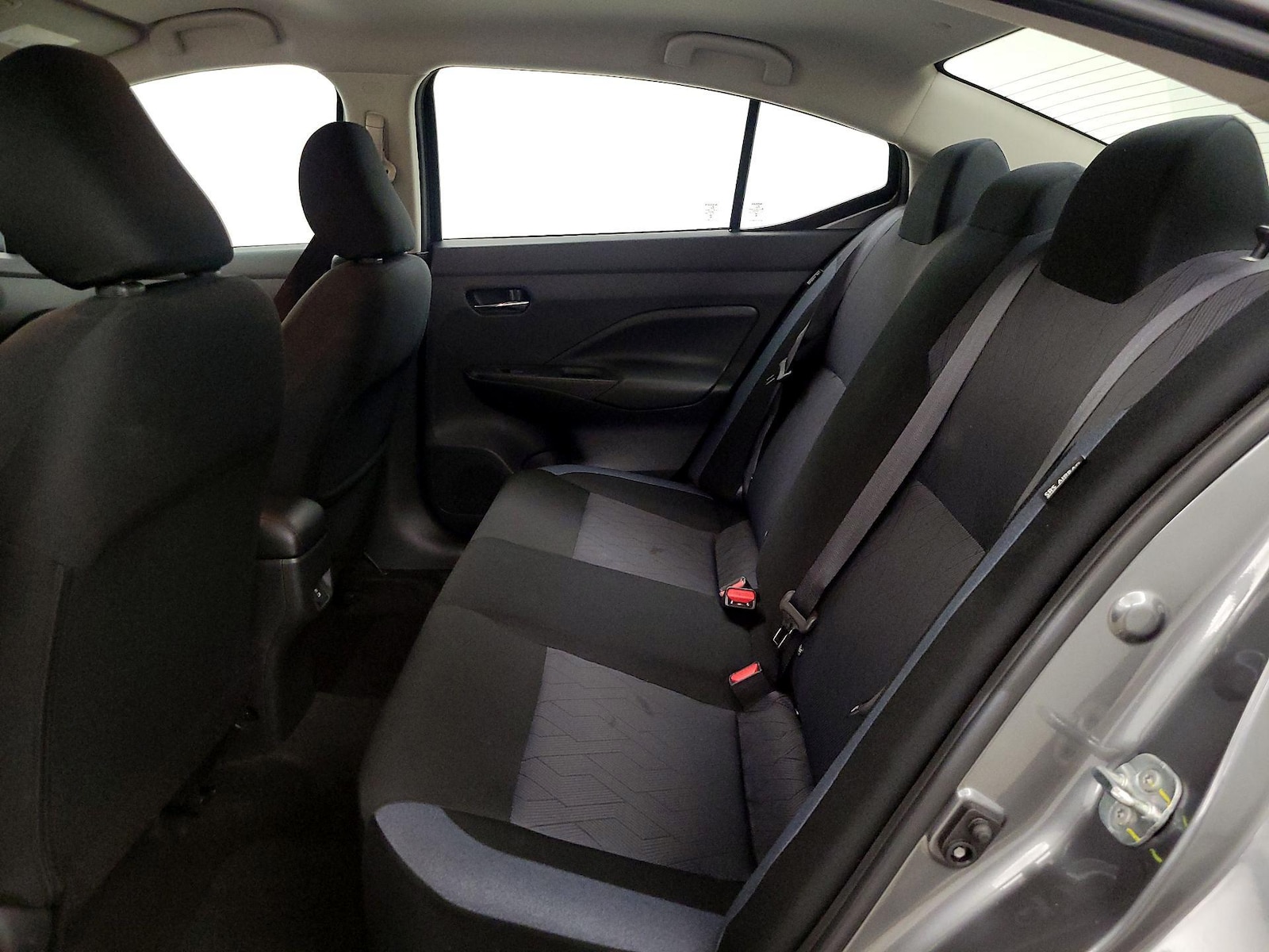 2025 Nissan Versa Sedan SV - Photo 19