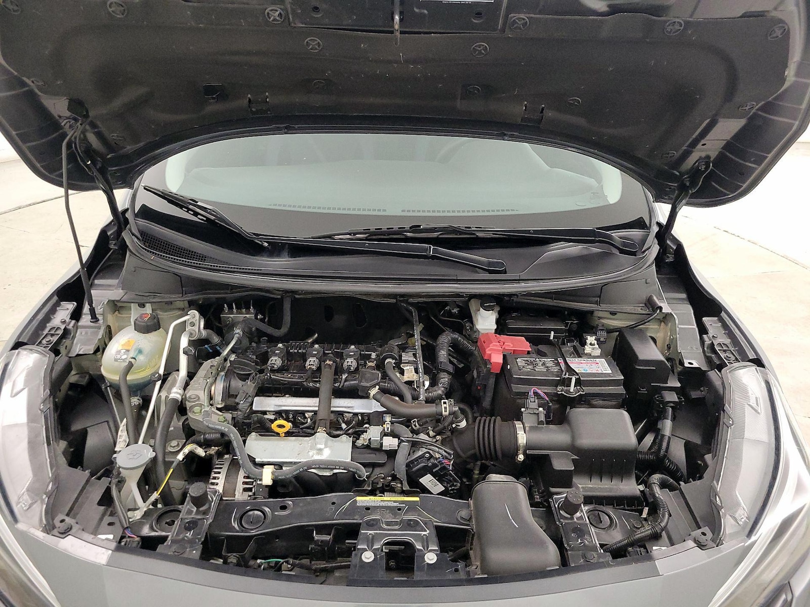 2025 Nissan Versa Sedan SV - Photo 22