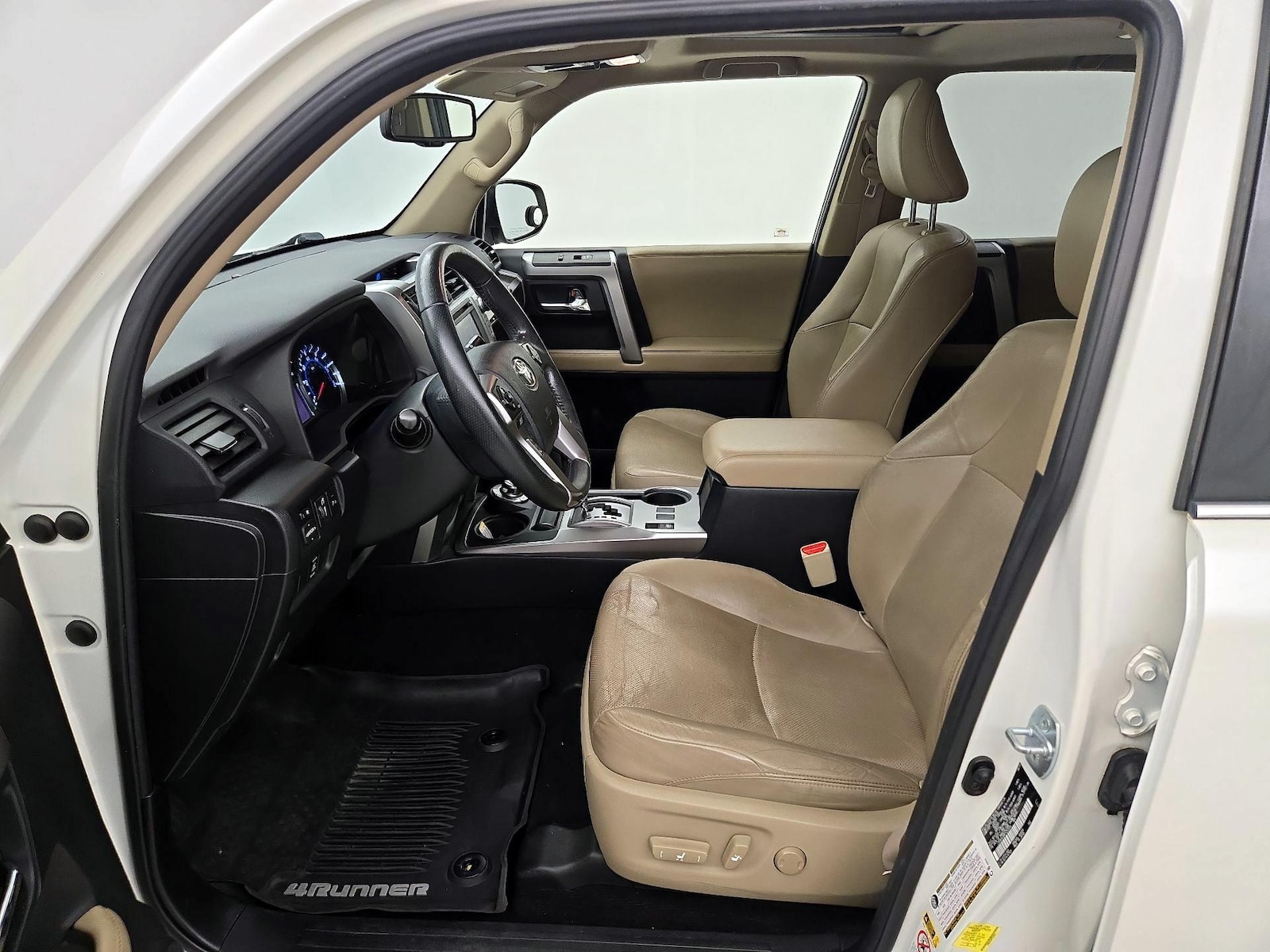 2015 Toyota 4Runner Limited - Photo 12