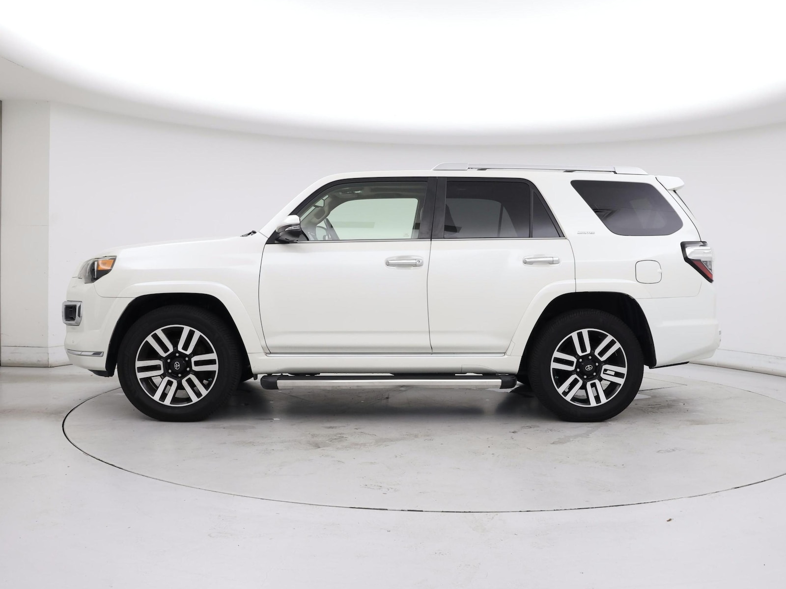 2015 Toyota 4Runner Limited - Photo 4