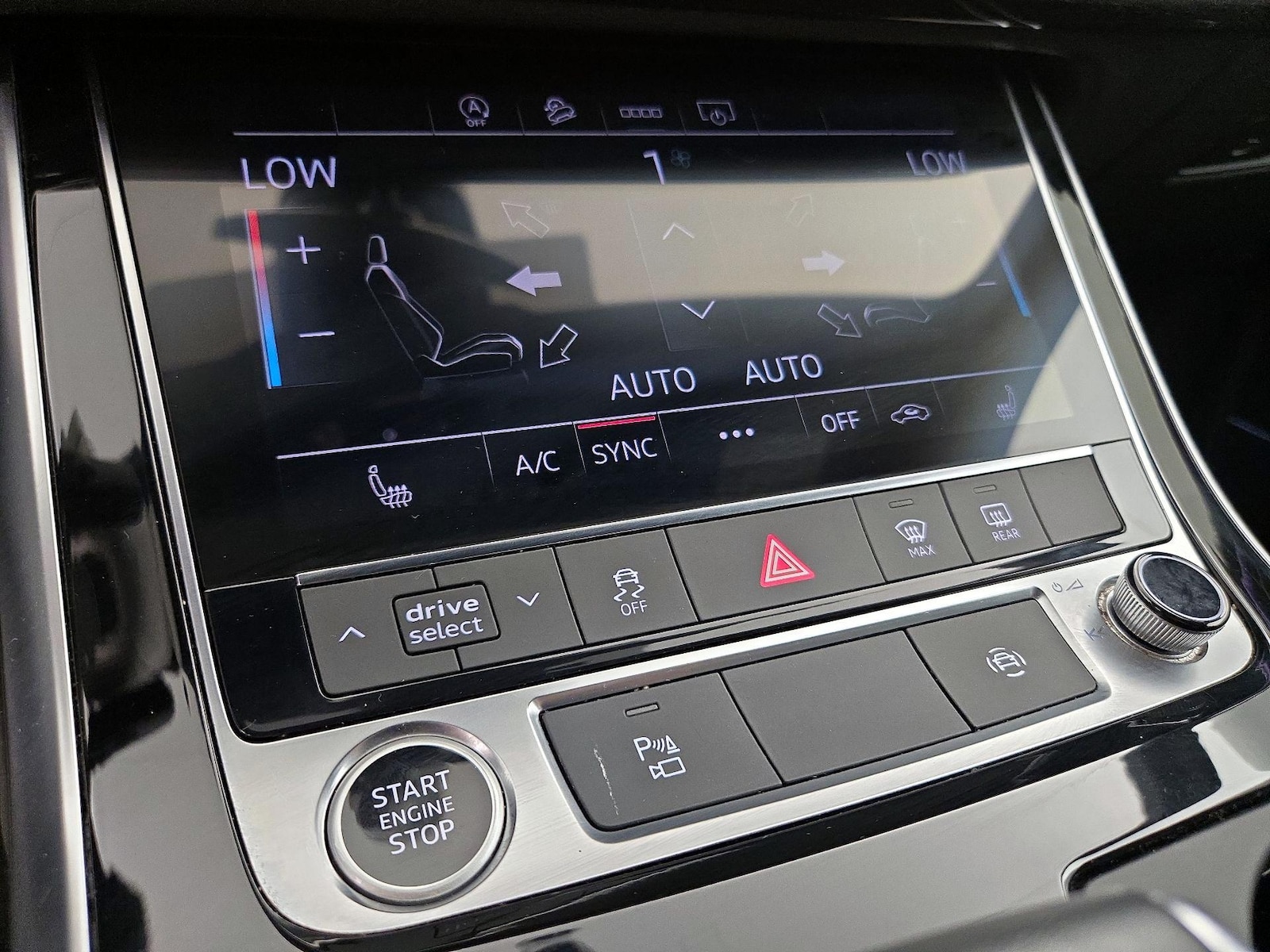 2025 Audi Q7 Premium Plus - Photo 18