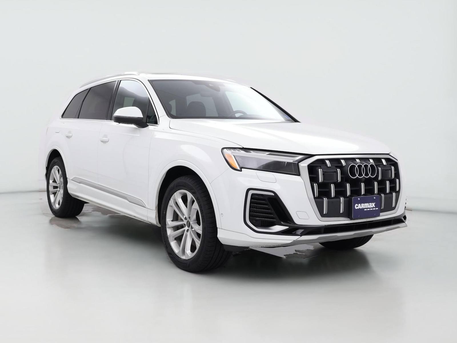 2025 Audi Q7 Premium Plus