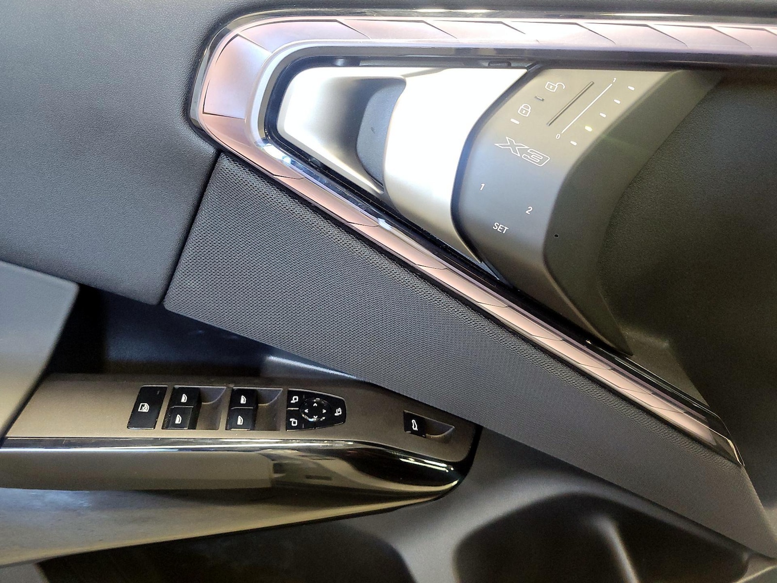 2026 BMW X3 30 - Photo 13