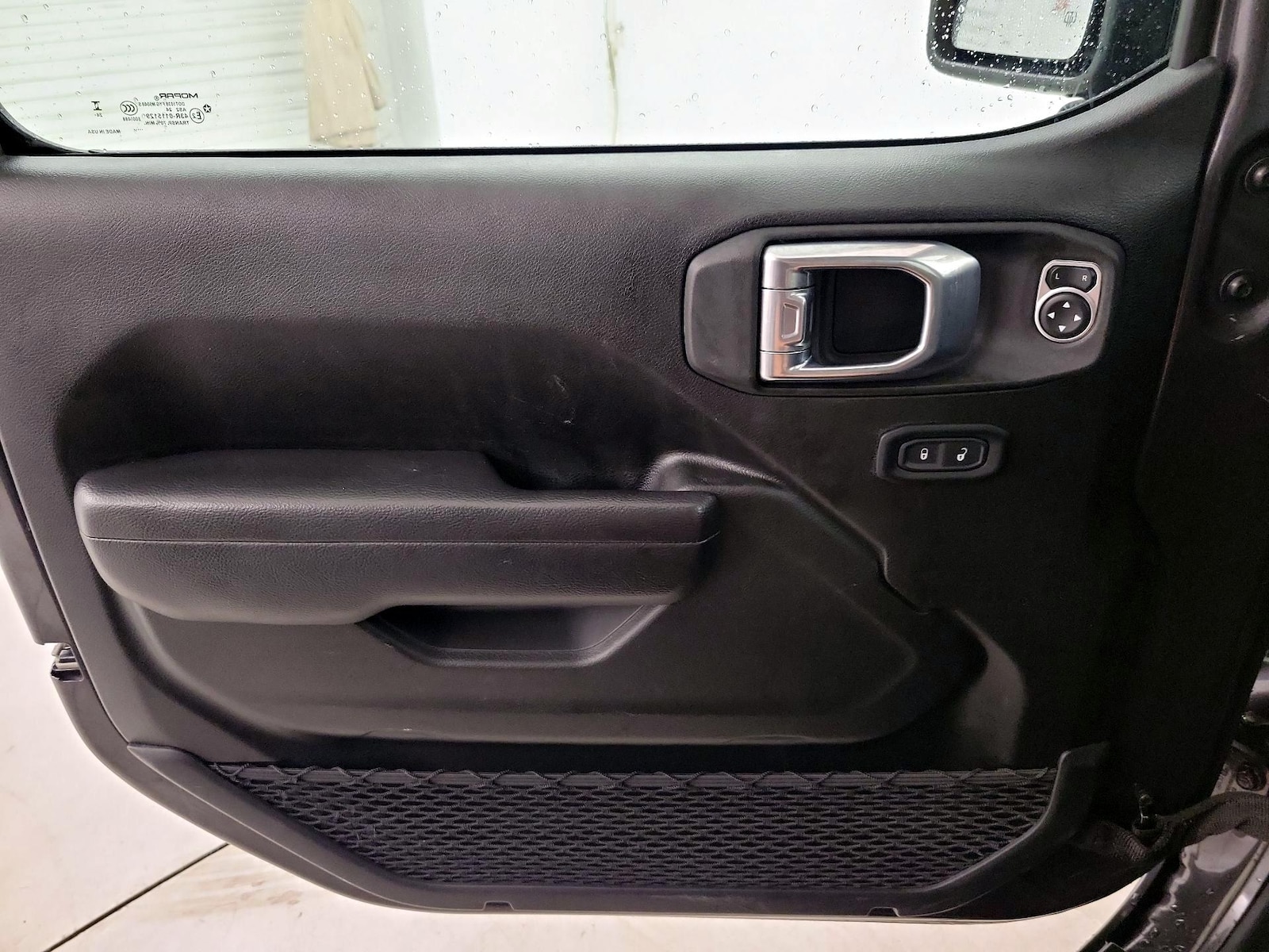 2025 Jeep Wrangler 4-Door Rubicon - Photo 13