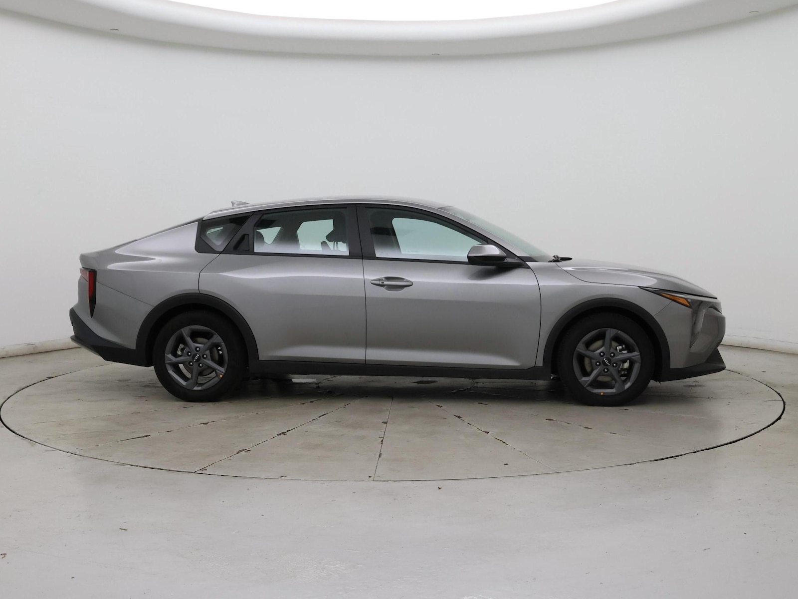 2025 Kia K4 LXS - Photo 8