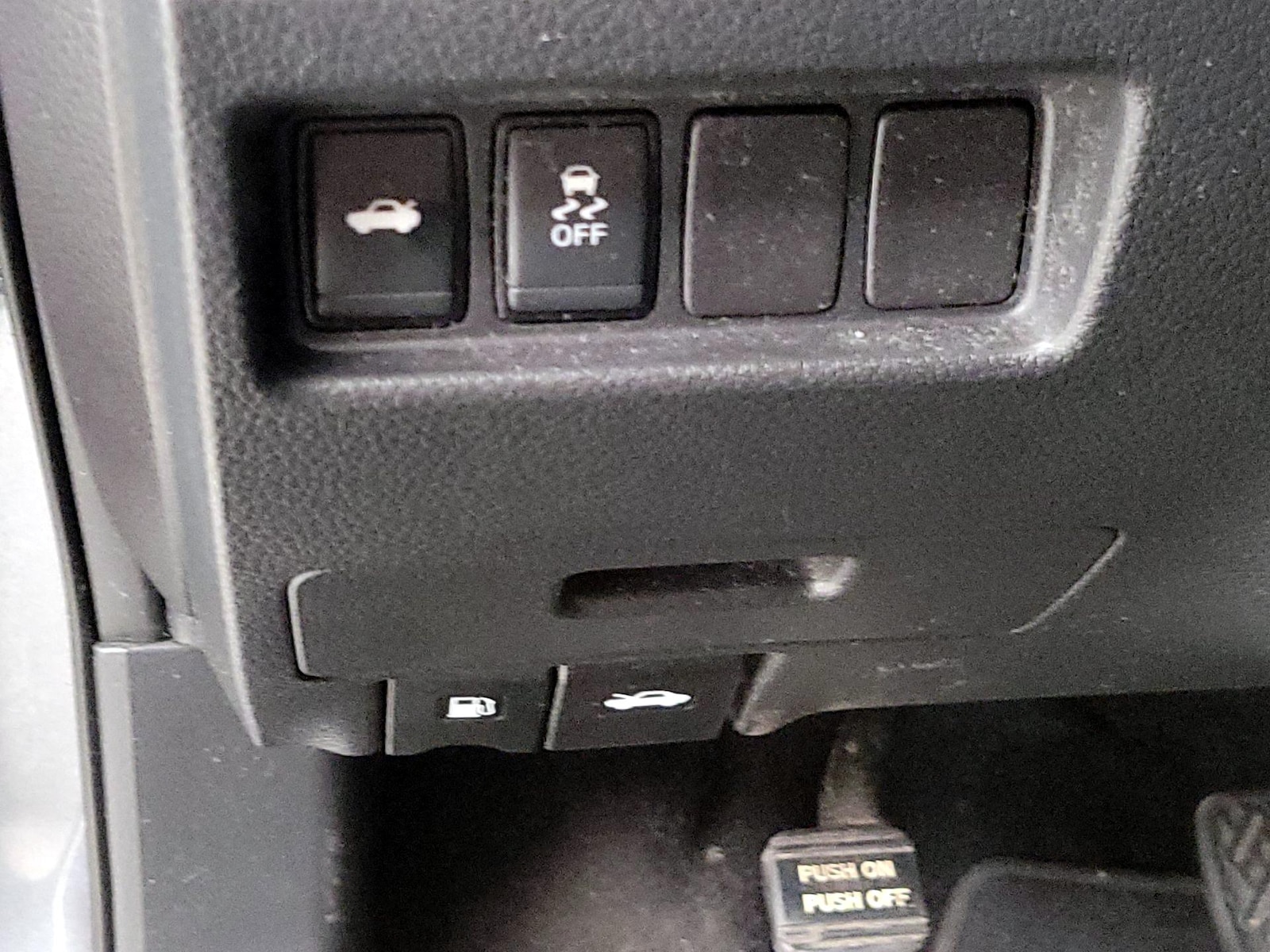 2016 Nissan Altima SV - Photo 14