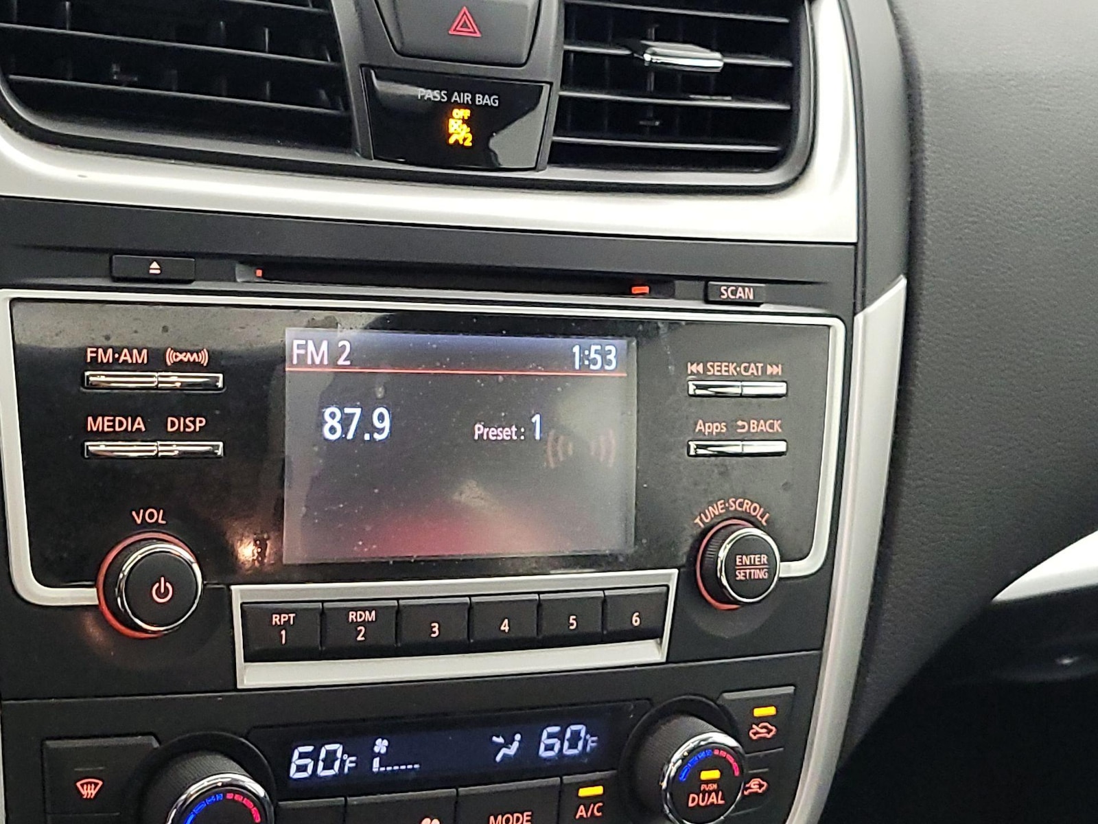 2016 Nissan Altima SV - Photo 16